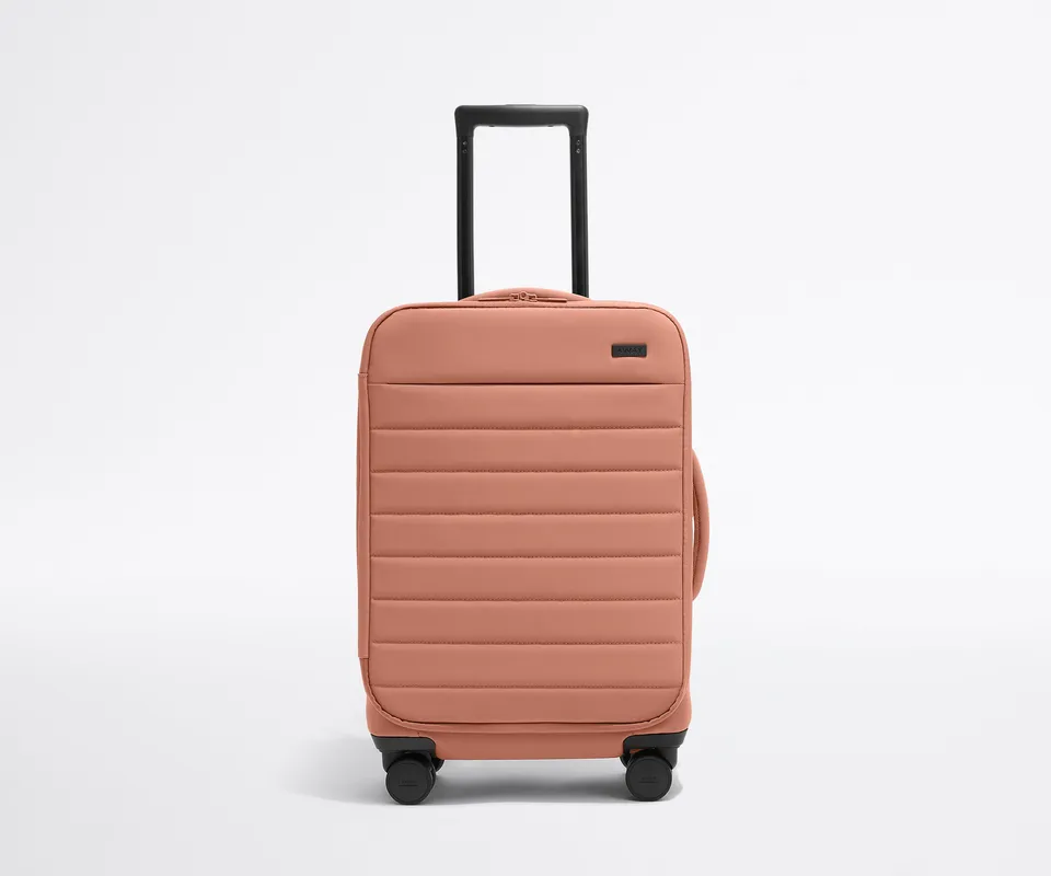 away-softside-carry-on-valise-cabine-clay-pink-souple image 1