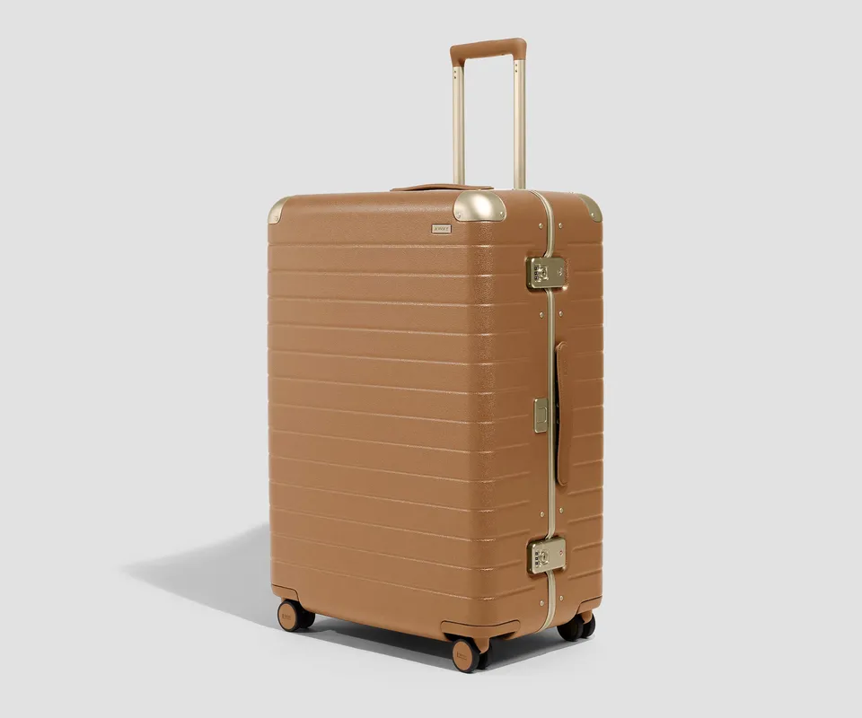 away-aluminum-edge-valise-soute-cognac-large image 1