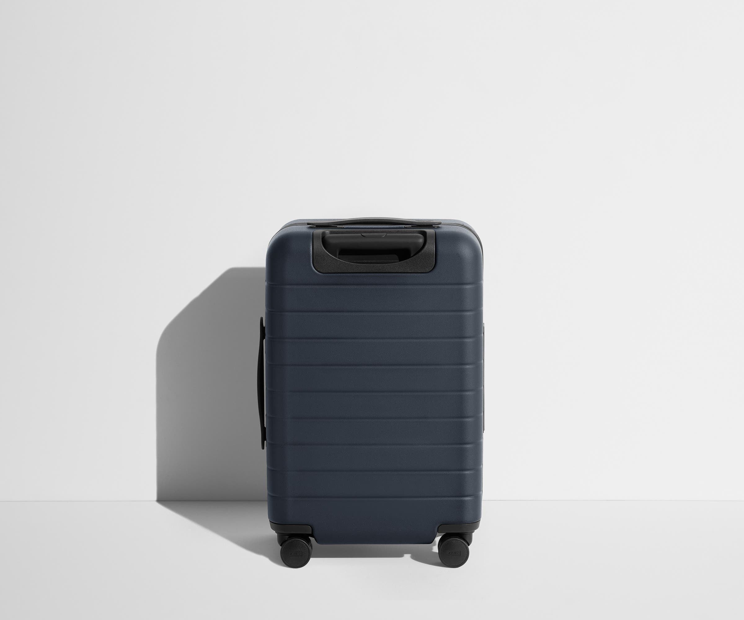 away-the-carry-on-valise-cabine-bleu-marine-rigide-compression image 7