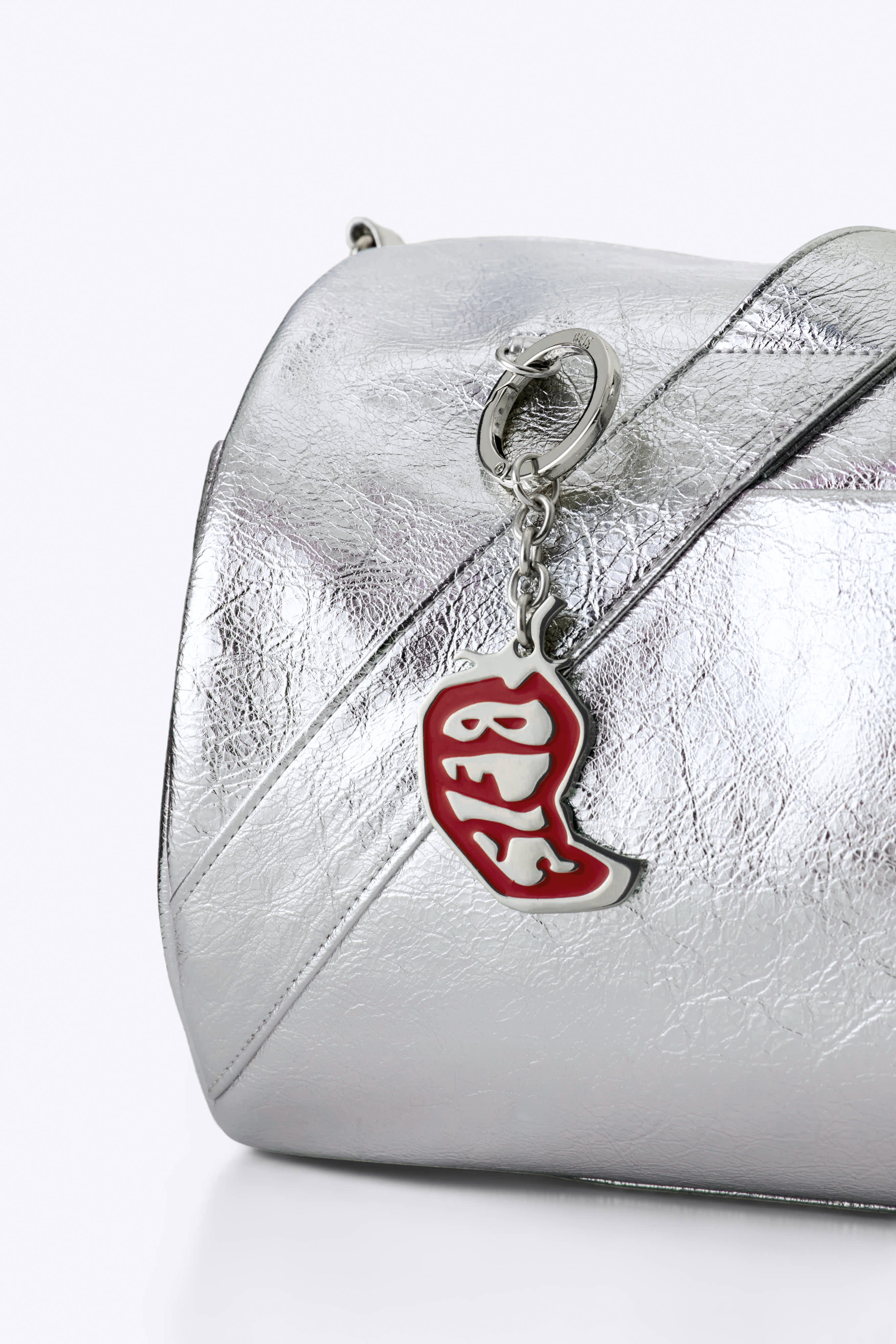 beis-accessories-breloque-sac-pepper-charm-chipotle-argent image 4