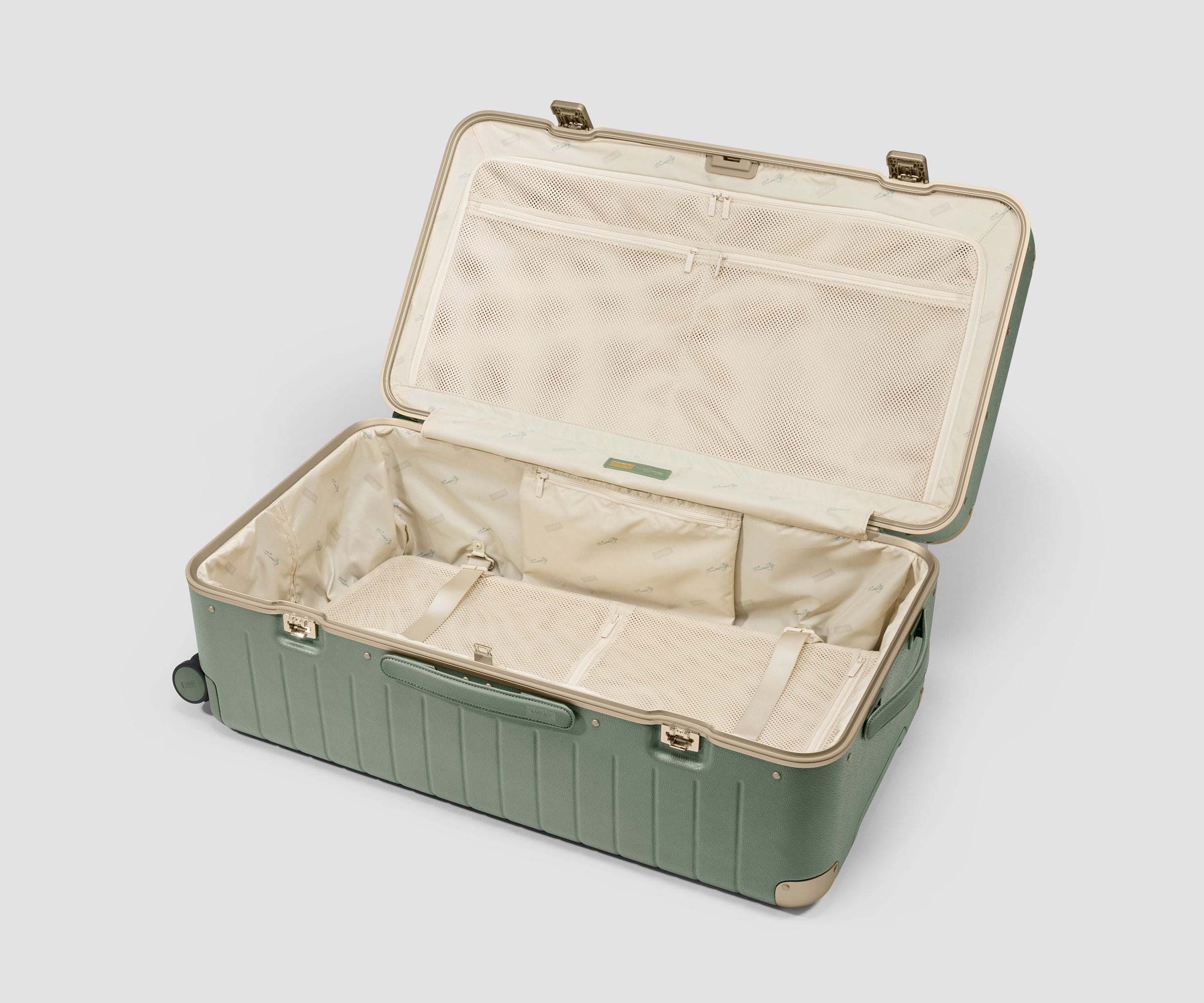 away-aluminum-edge-trunk-valise-soute-aluminium-no-20-legacy image 5