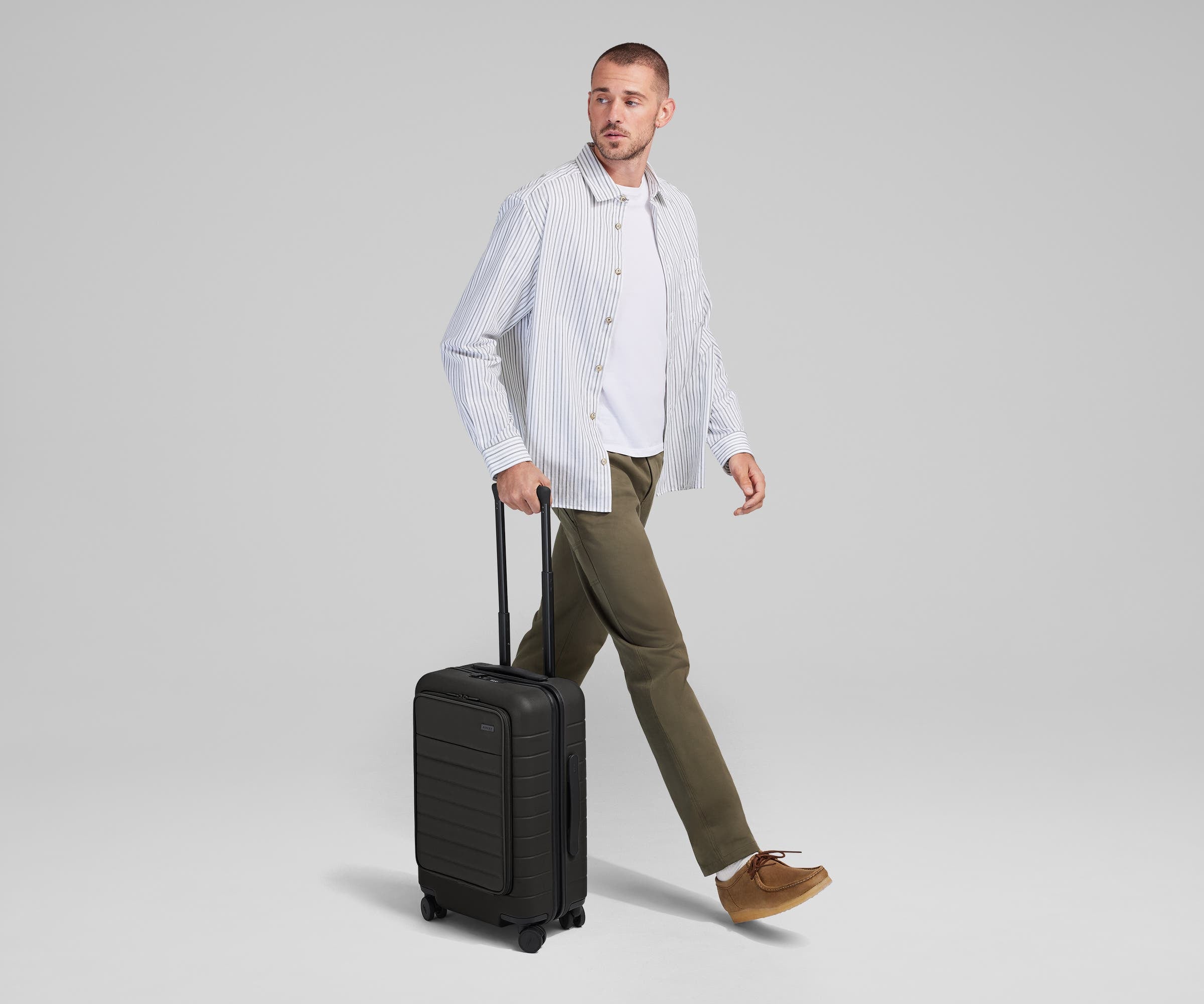 away-executive-carry-on-valise-cabine-noir-jet-black-pc image 4