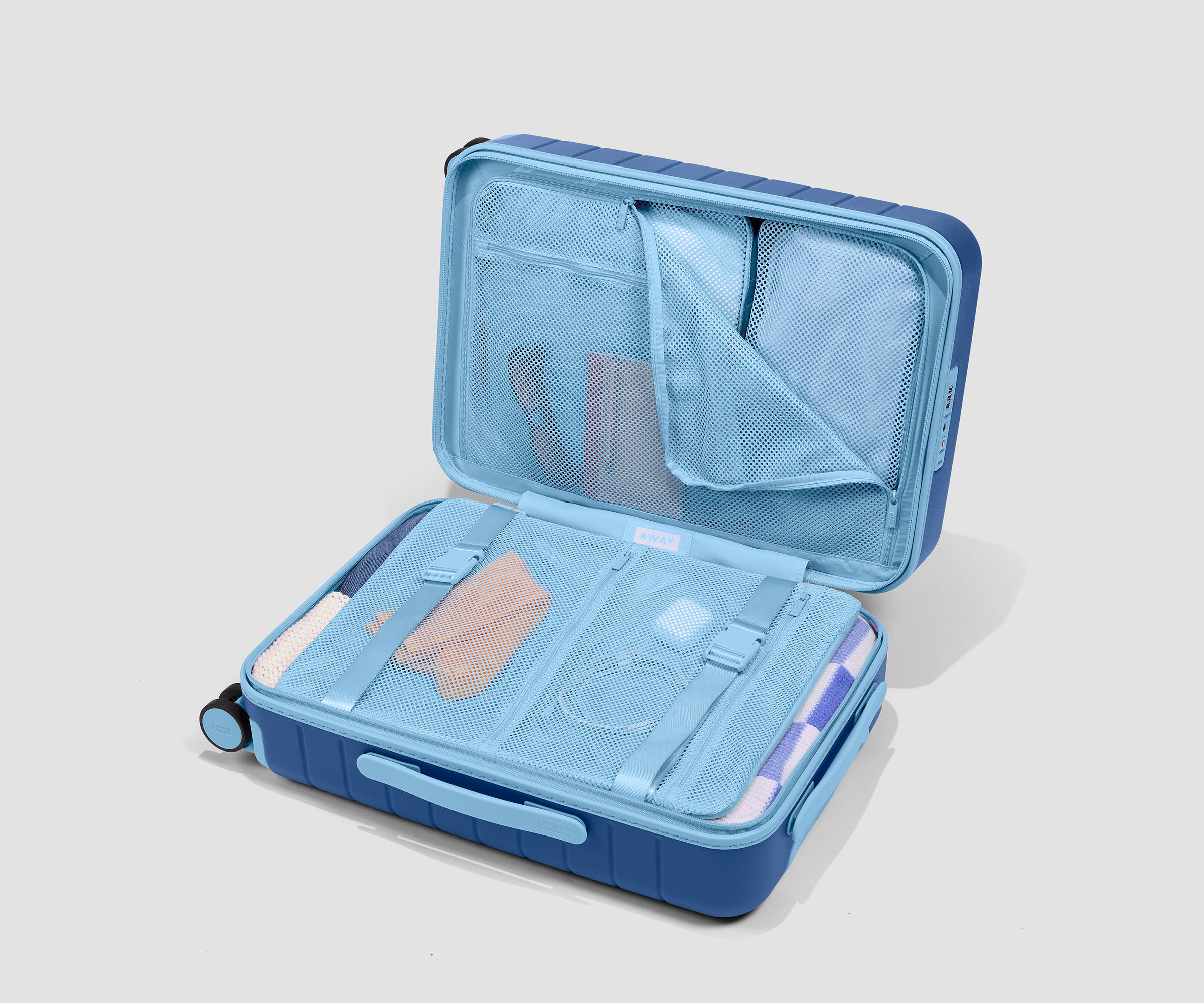 away-tween-travel-bundle-set-valise-ado-default image 4