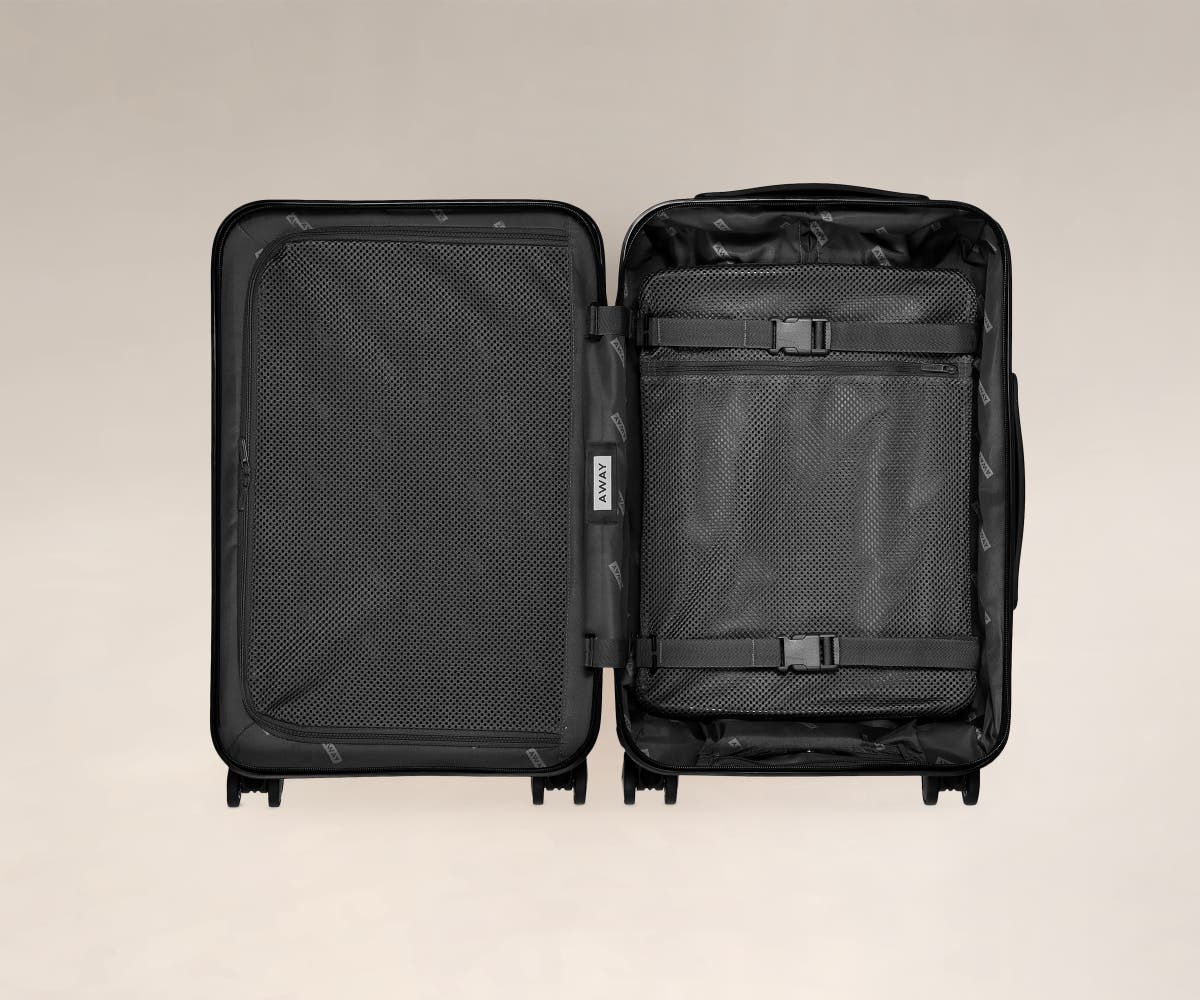 away-bigger-carry-on-valise-cabine-coast-blue-rigide-polycarbonate image 8