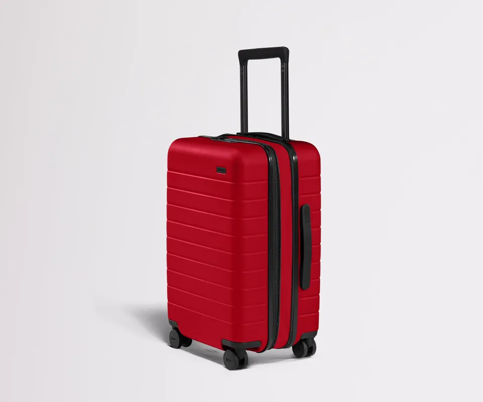 away-carry-on-flex-valise-cabine-extensible-rouge image 1