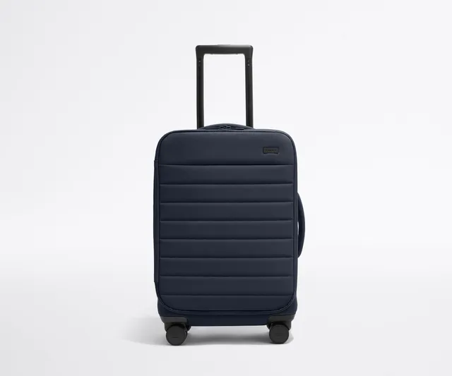 away-softside-carry-on-valise-cabine-navy-blue-souple image 1