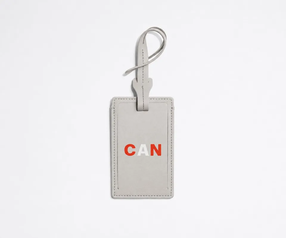 away-match-day-tiquette-bagage-canada-cuir image 1