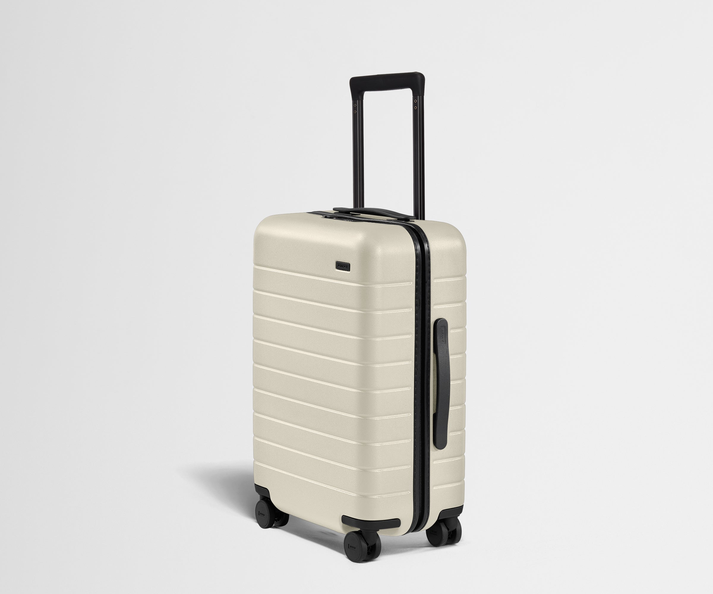 away-the-carry-on-valise-cabine-salt-white-rigide image 2