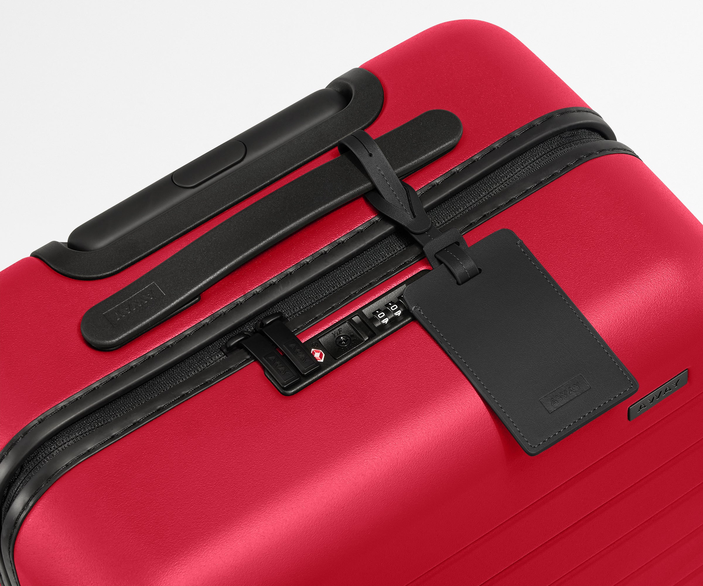 away-the-carry-on-valise-cabine-rigide-rouge-cerise image 7