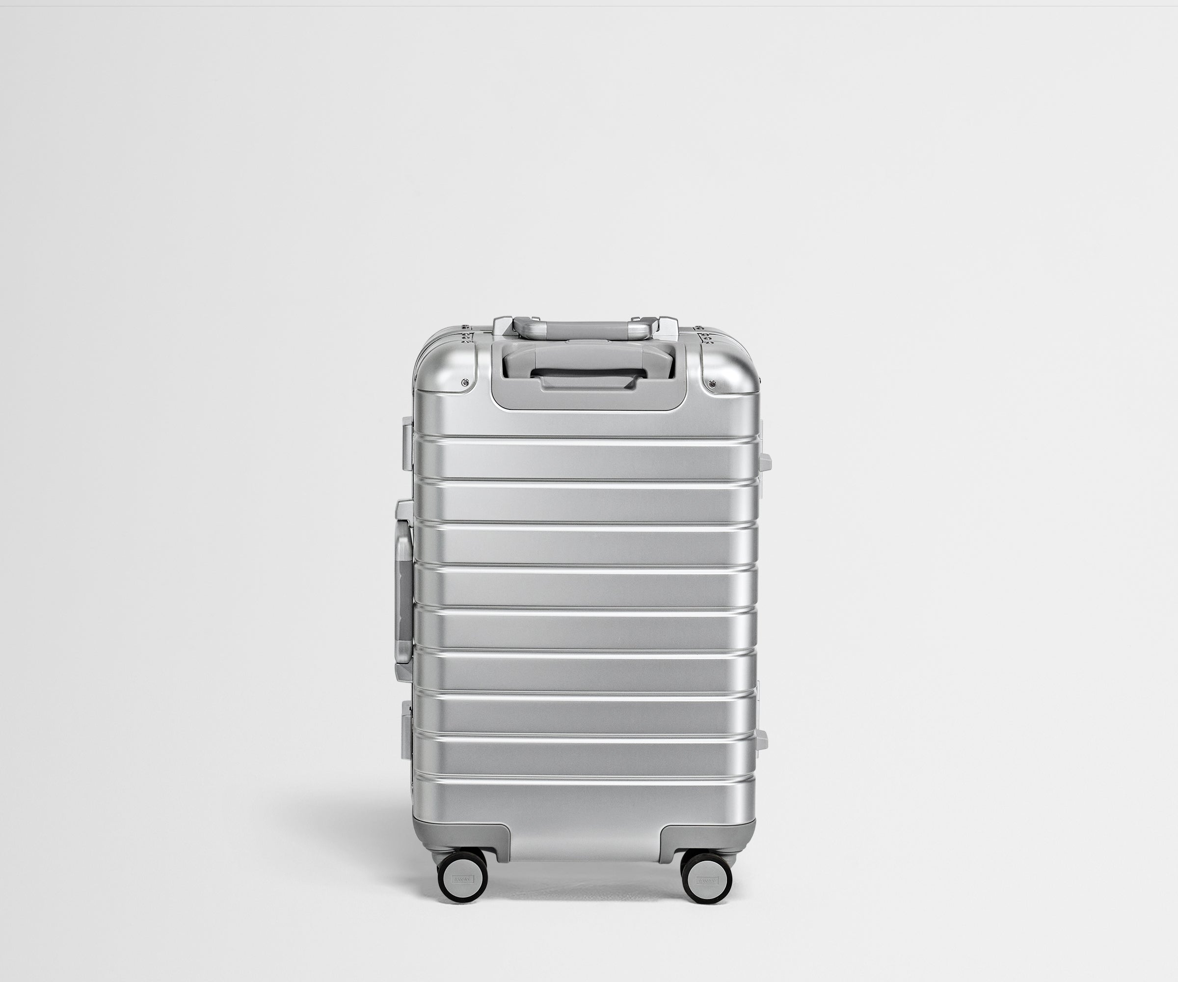away-bigger-carry-on-valise-alu-silver-cabine image 6