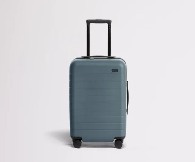 away-carry-on-valise-cabine-coast-blue-rigide image 1