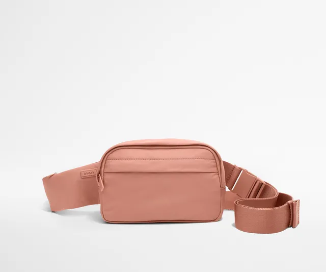 away-featherlight-sling-sac-bandouli-re-clay-pink image 1