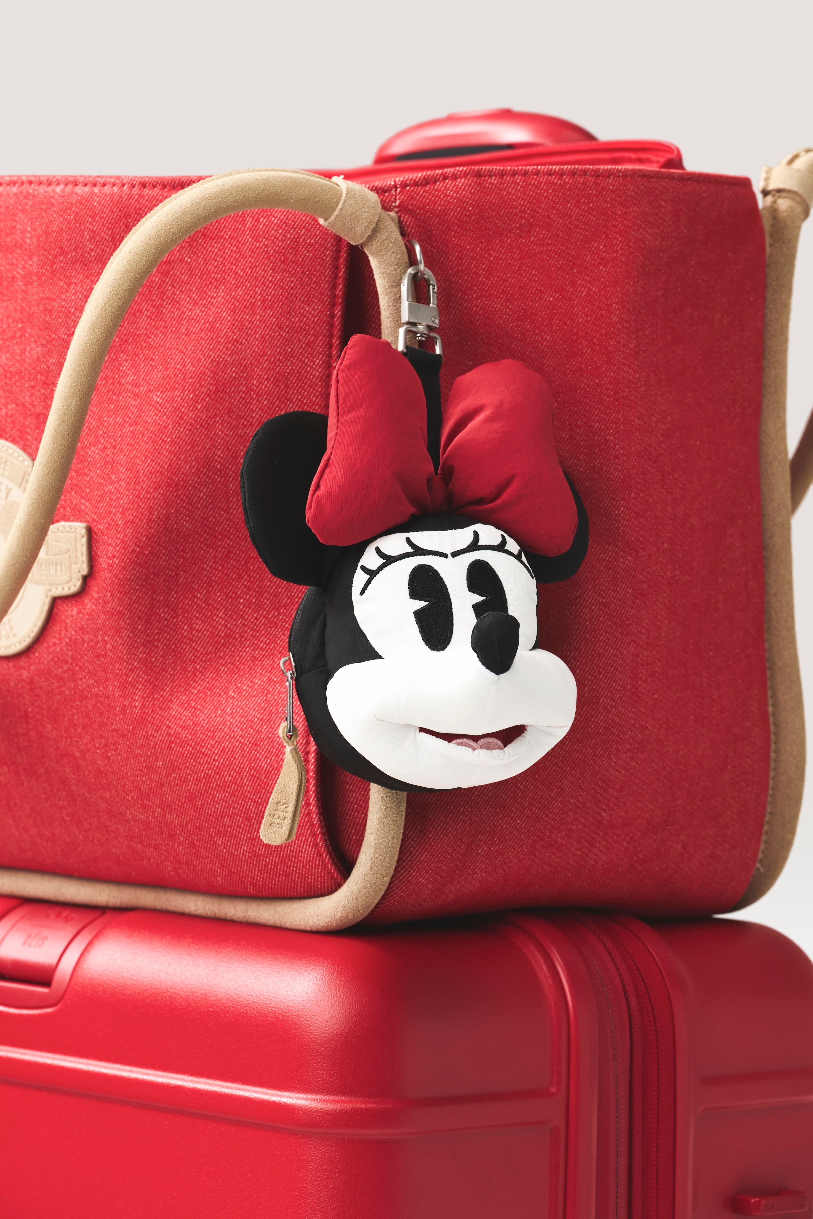 beis-minnie-mouse-charm-pouch-pochette-noire-disney image 2