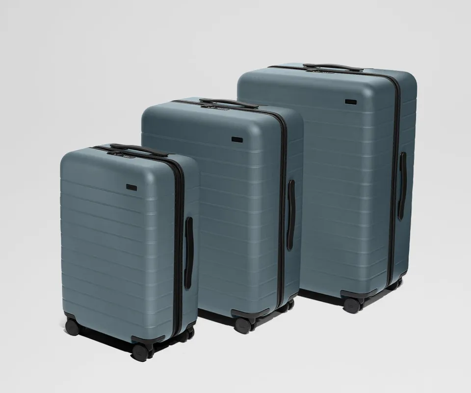 away-jetsetter-bundle-set-3-valises-rigides-assorties image 1