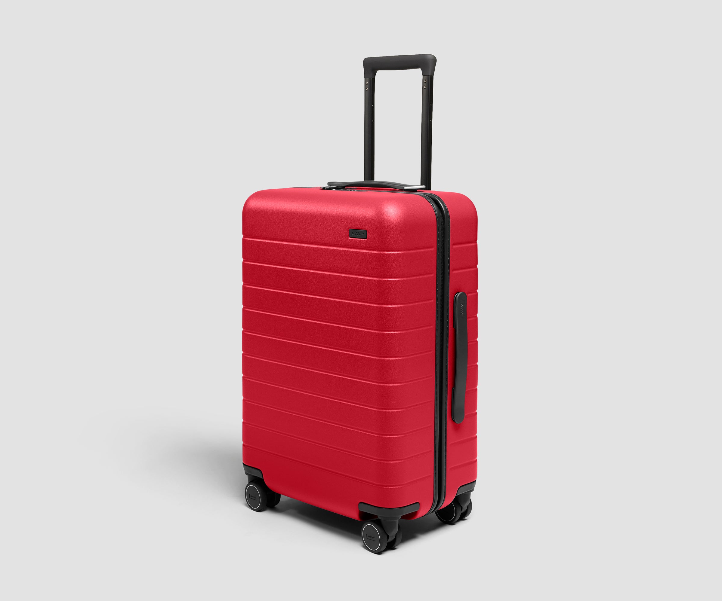 away-bigger-carry-on-3-valise-cabine-cherry-red-4-7-jours image 2