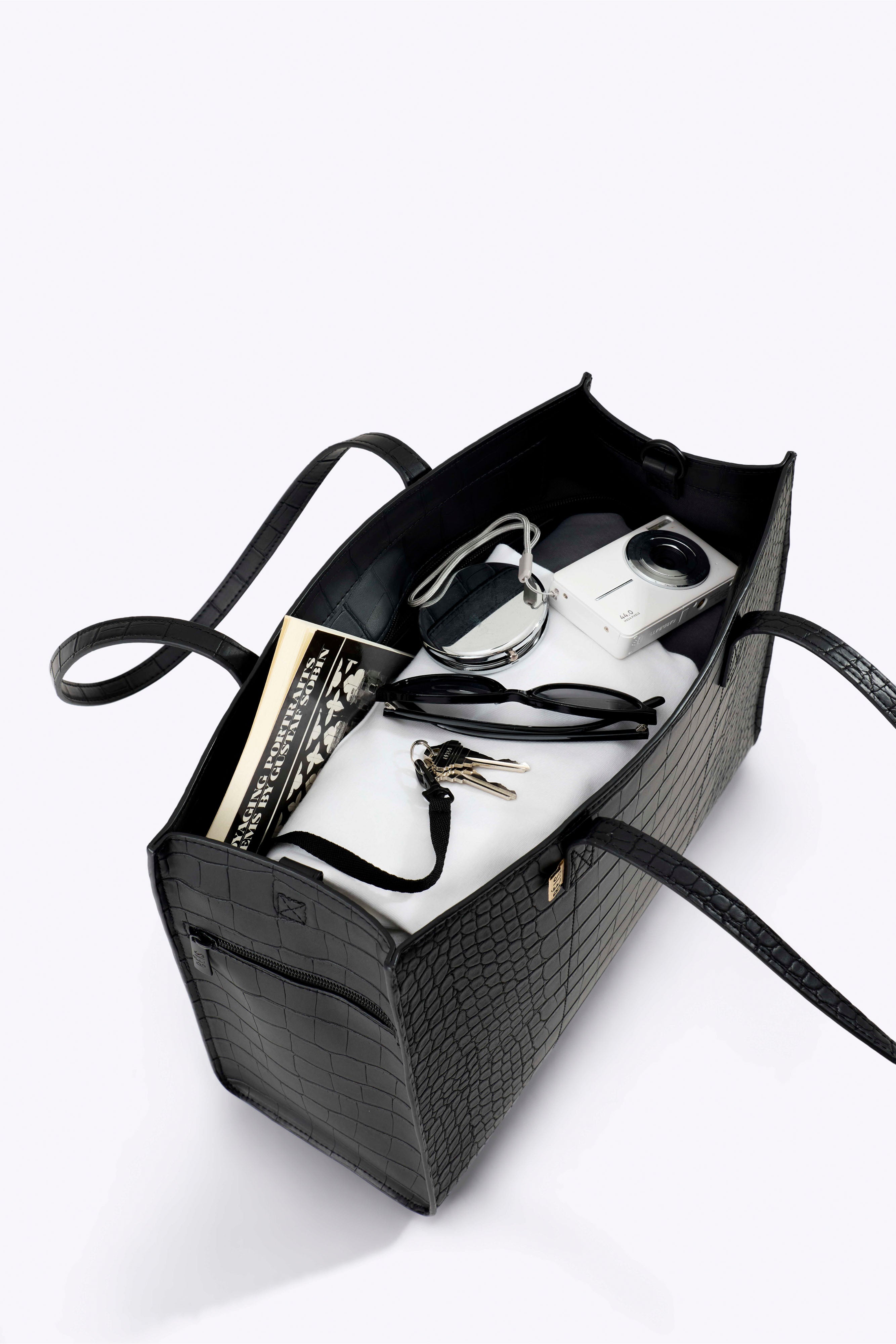 beis-the-work-tote-sac-tote-black-croc-cuir-vegan image 2