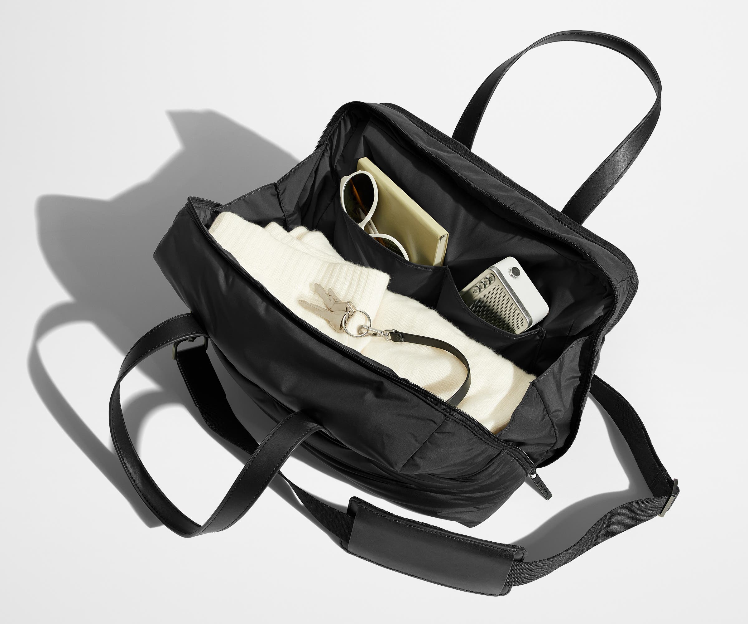 away-quilted-everywhere-bag-sac-bandouli-re-noir image 3