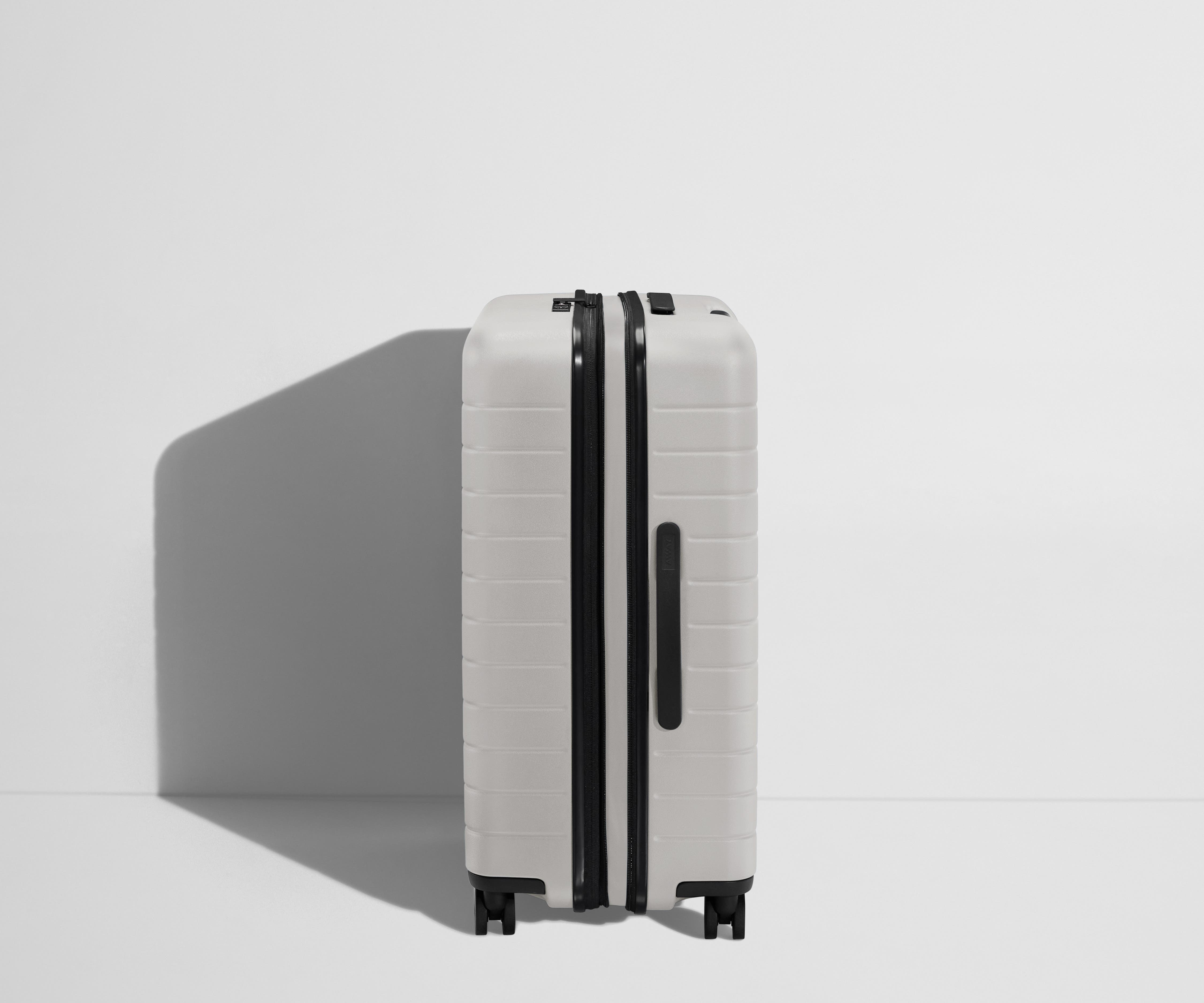 away-medium-flex-valise-soute-extensible-gris-cloud image 3