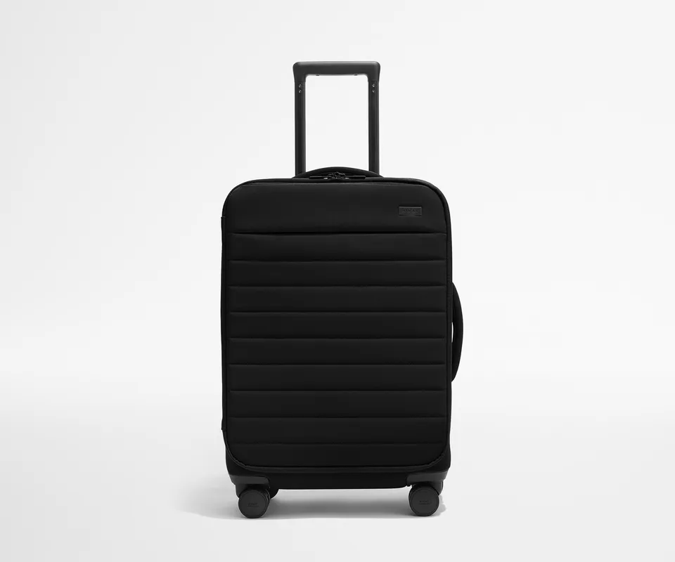 away-softside-bigger-valise-cabine-jet-black image 1
