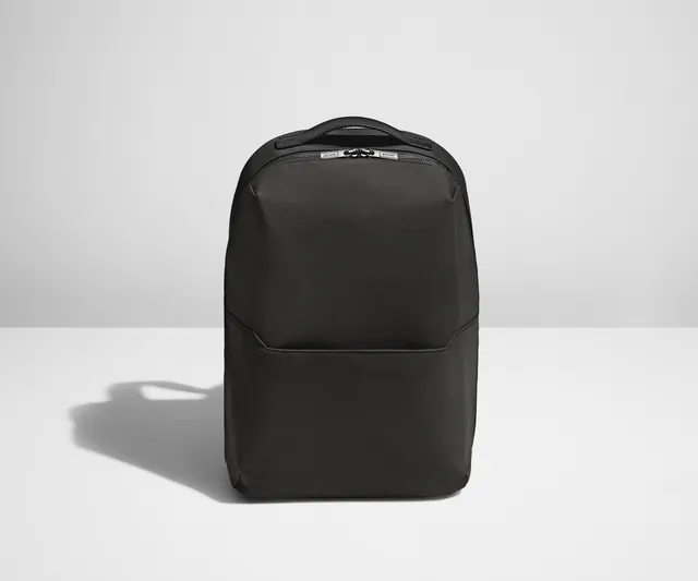 away-everywhere-zip-backpack-sac-dos-jet-black image 1