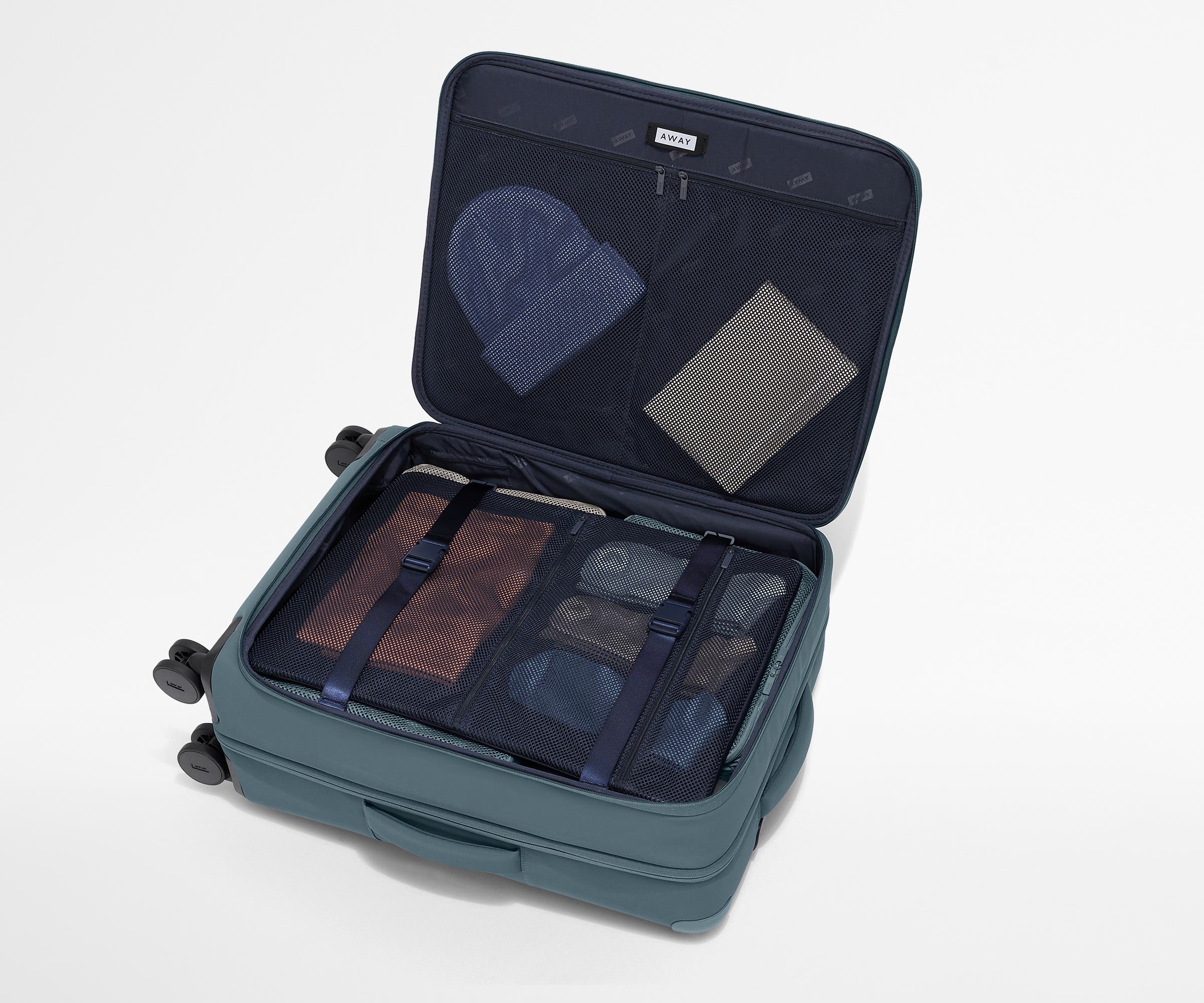 away-softside-medium-valise-soute-coast-blue-2-semaines image 5