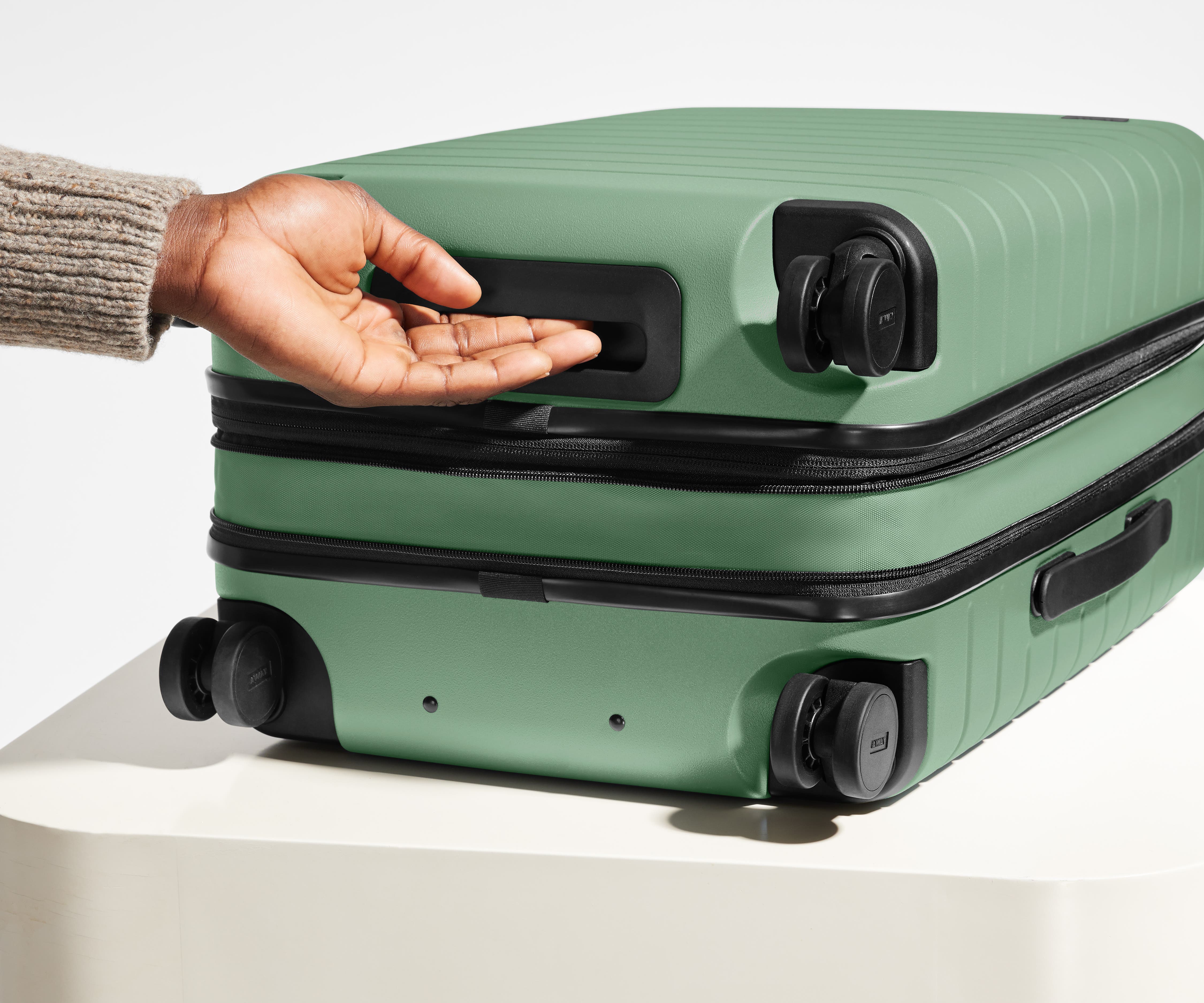 away-carry-on-flex-valise-cabine-sea-green-extensible image 7