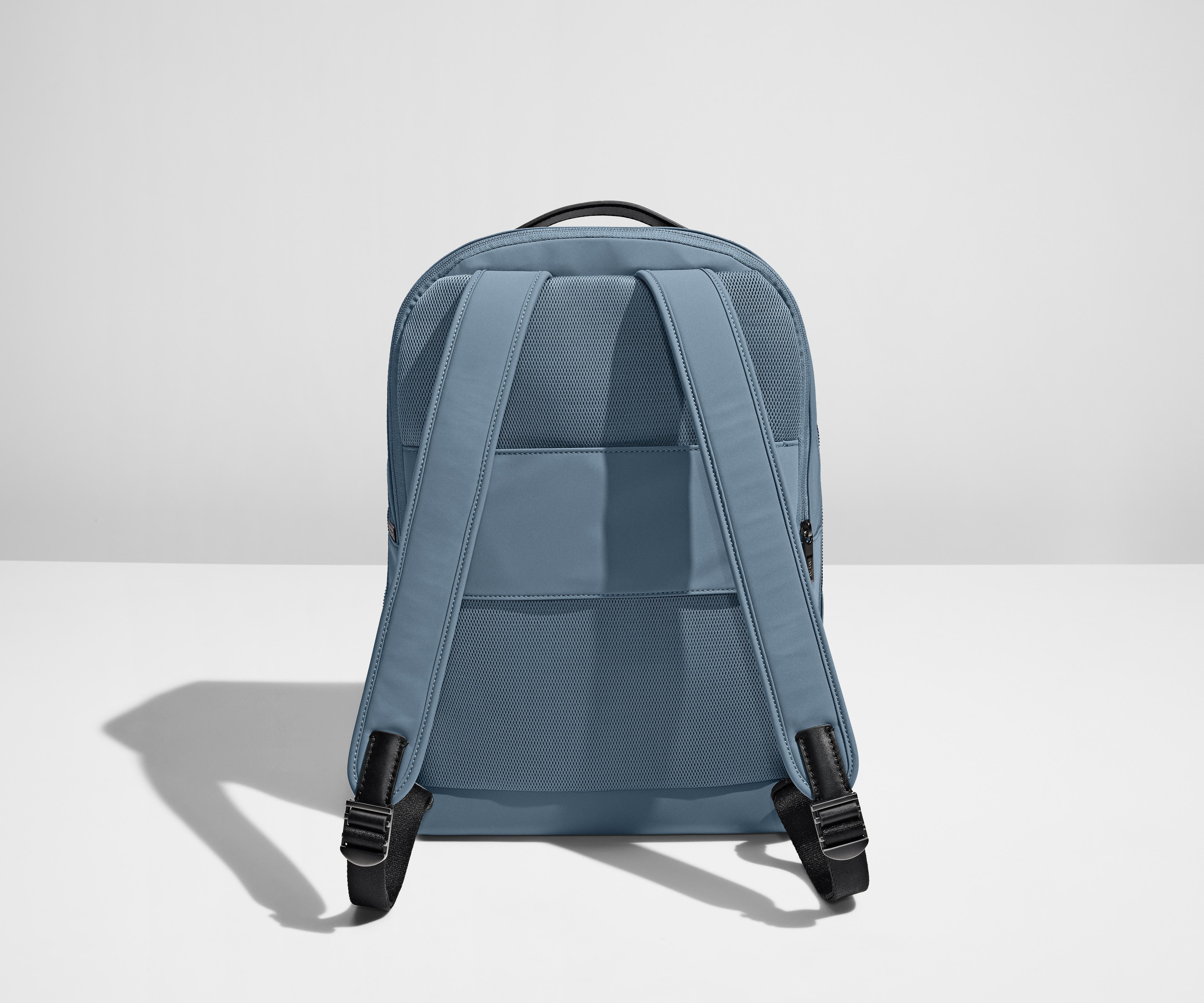 away-everywhere-zip-sac-dos-coast-blue-16 image 5