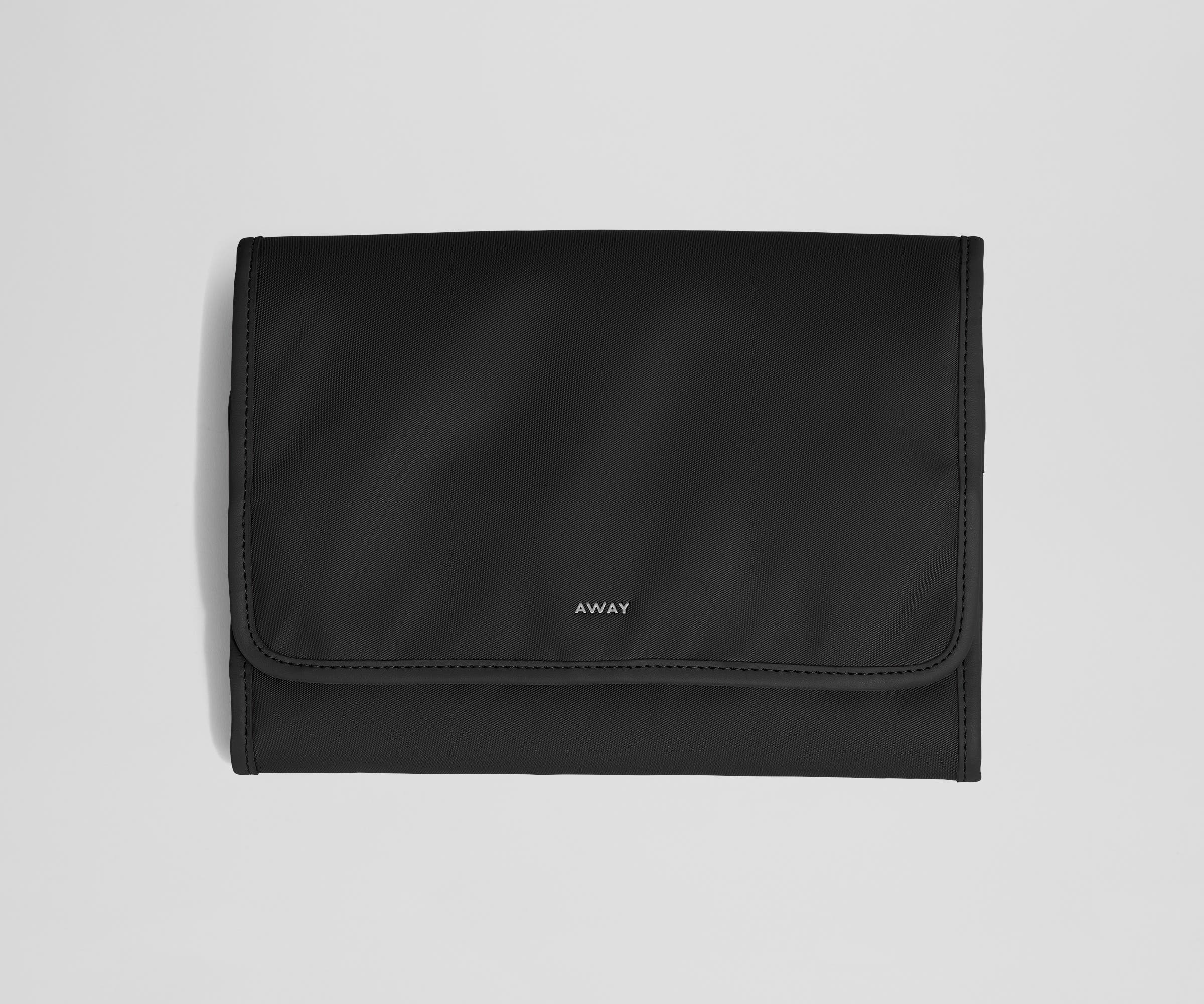 away-hanging-jewelry-organizer-pochette-bijoux-noir image 1
