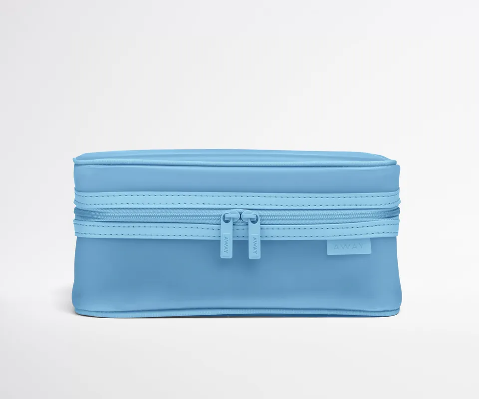 away-toiletry-bags-trousse-transparente-opal-blue-bleu image 1