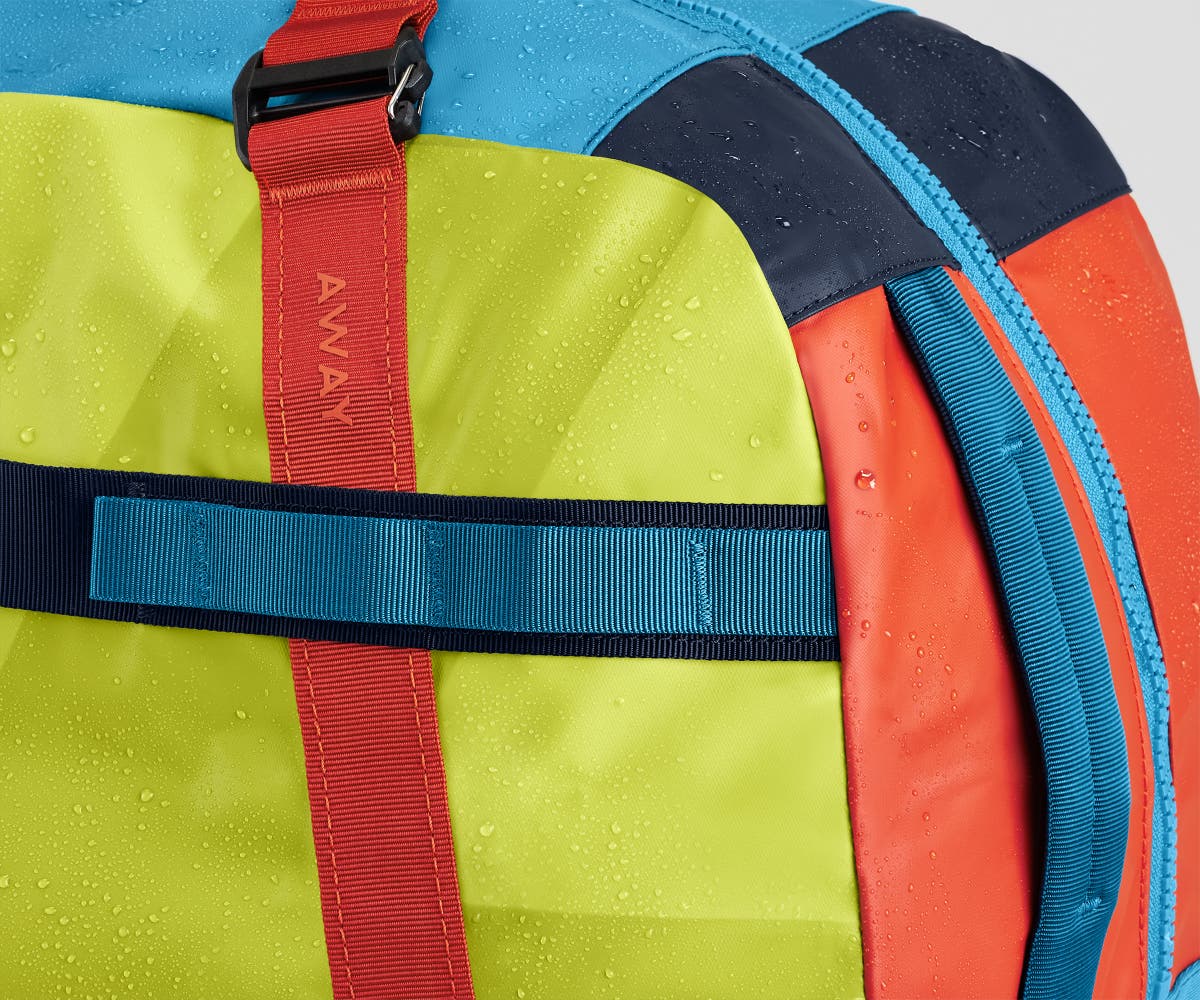 away-active-duffle-55l-sac-de-voyage-atomic-remix image 4
