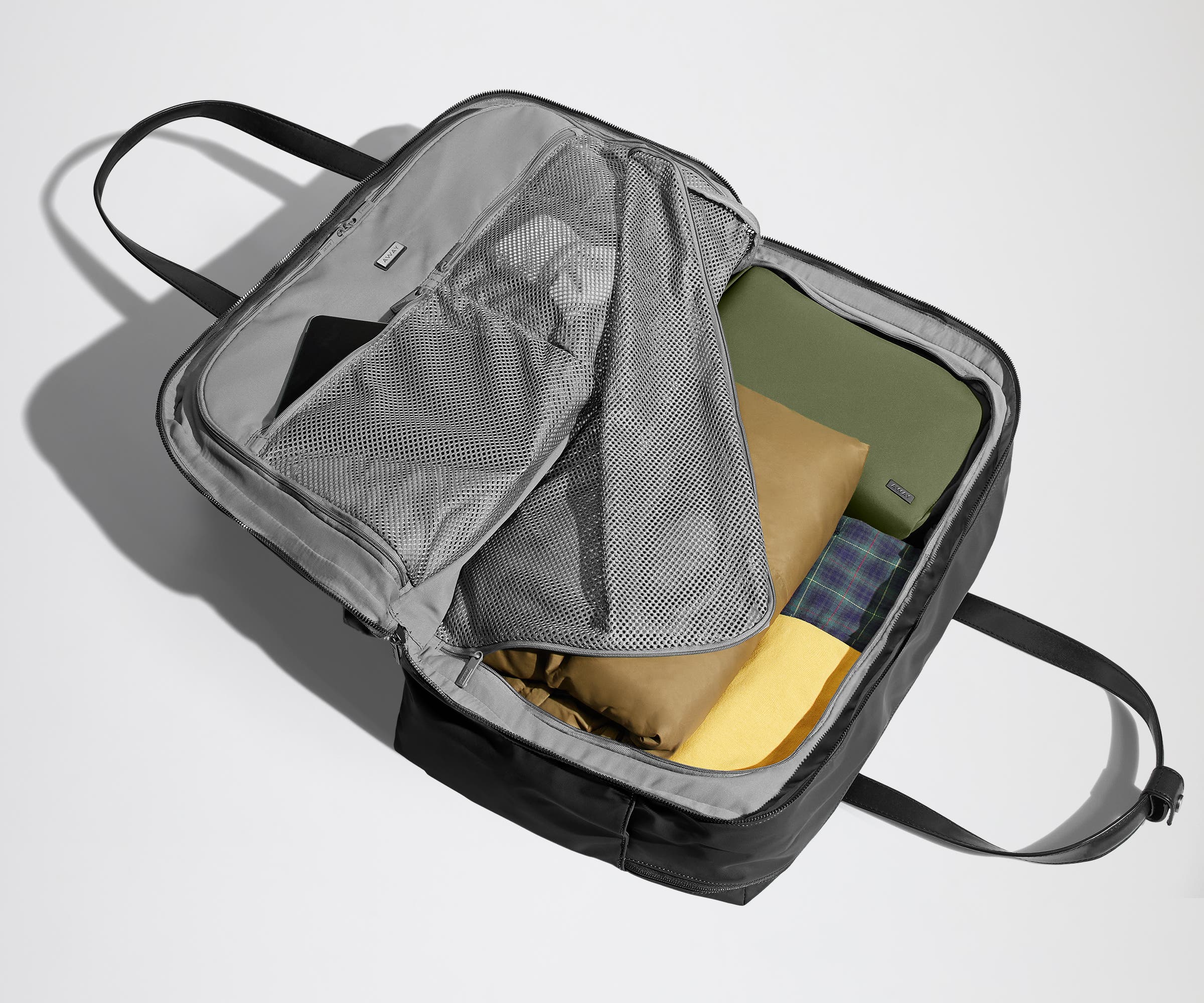 away-weekender-sac-de-voyage-jet-black-avec-bandouli-re image 3