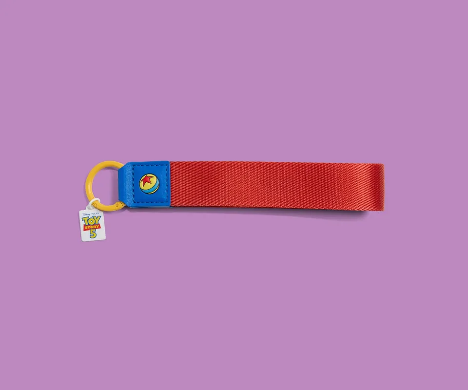 away-toy-story-5-breloque-bagage-jessie image 1