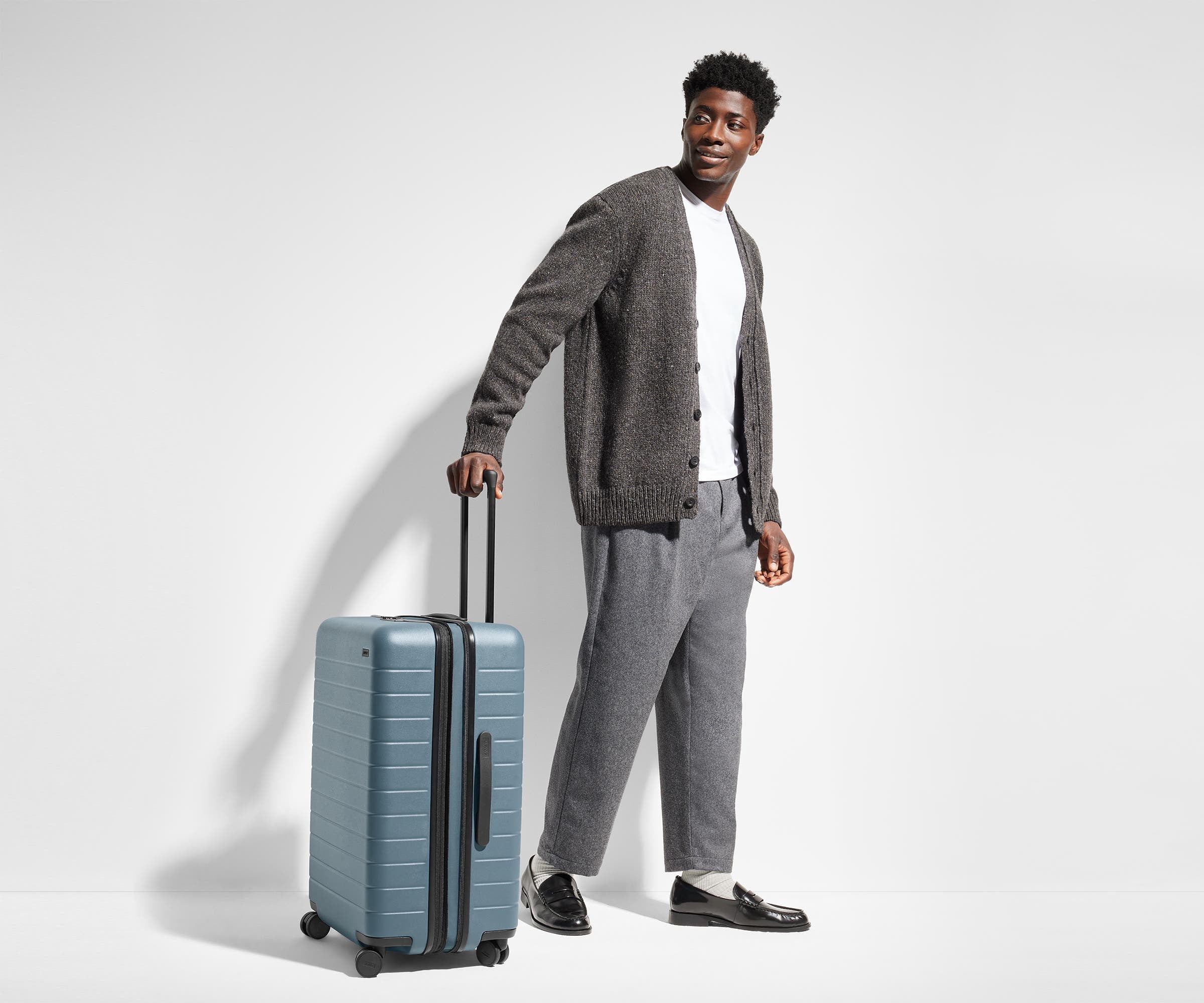 away-medium-flex-valise-soute-extensible-jet-black image 4