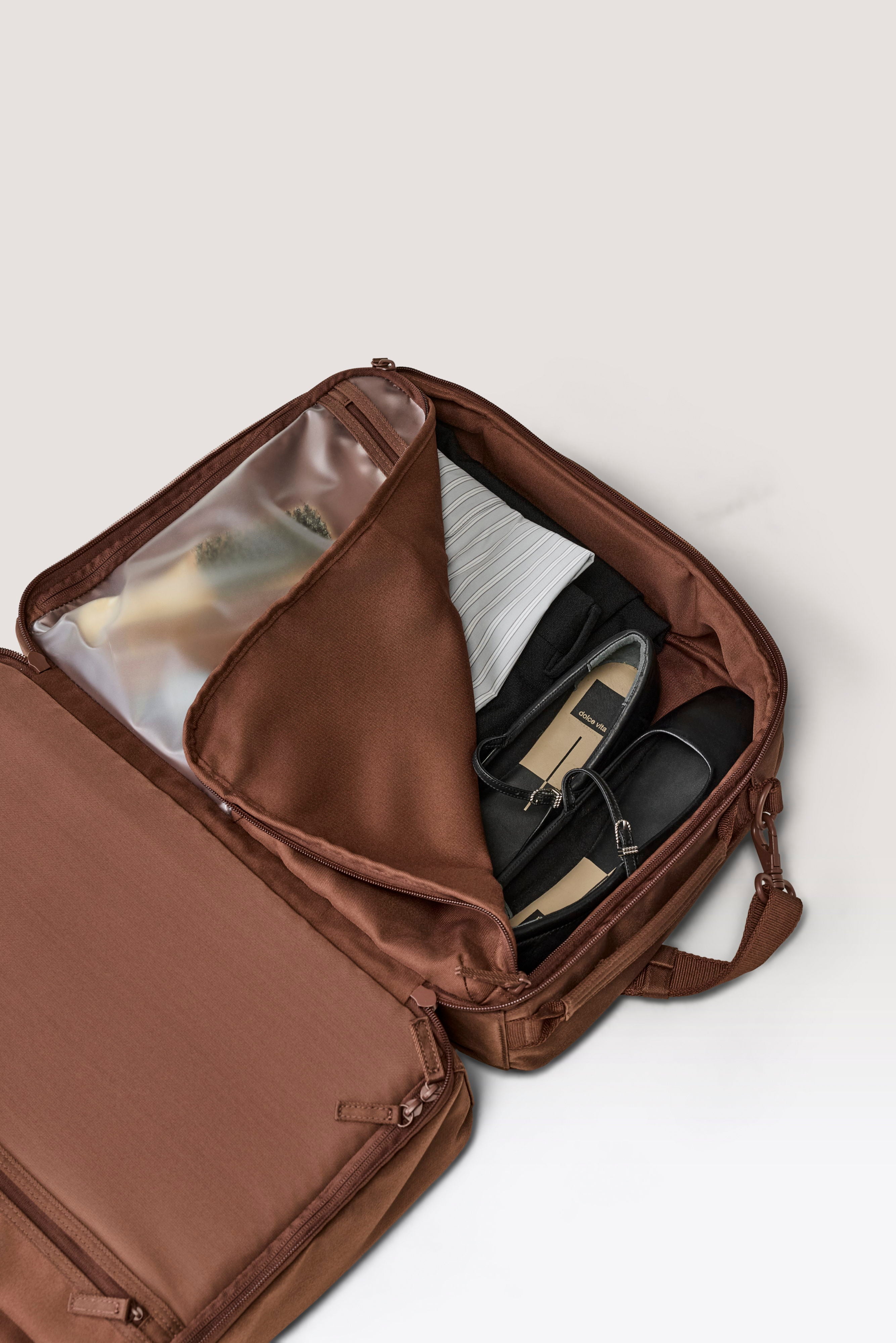 beis-ultimate-travel-duffle-sac-voyage-maple image 4