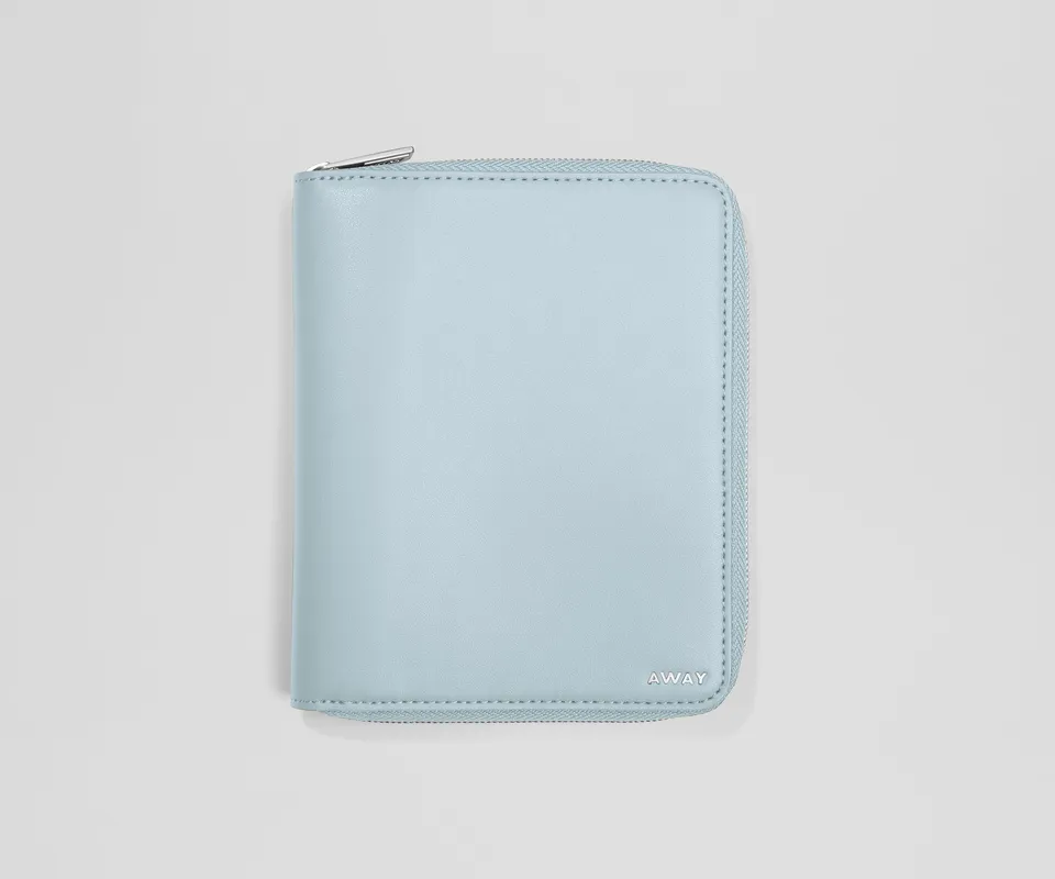 away-travel-wallet-portefeuille-voyage-cuir-recycl image 1
