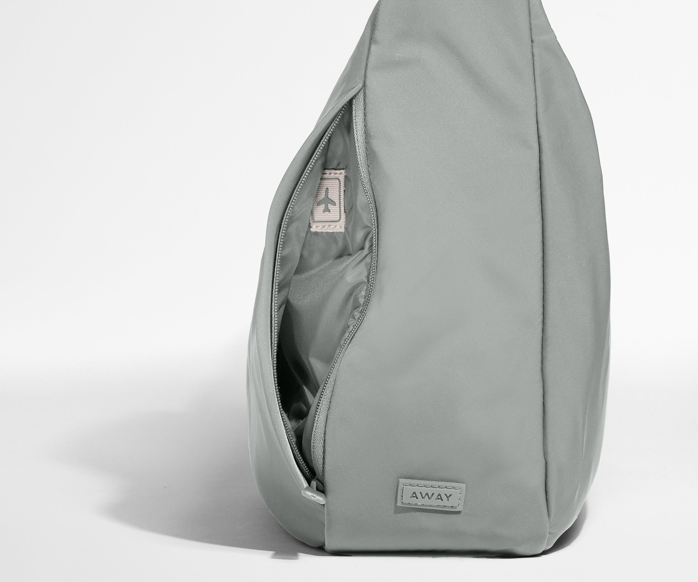 away-featherlight-crossbody-sac-bandouli-re-nordic-gray image 3