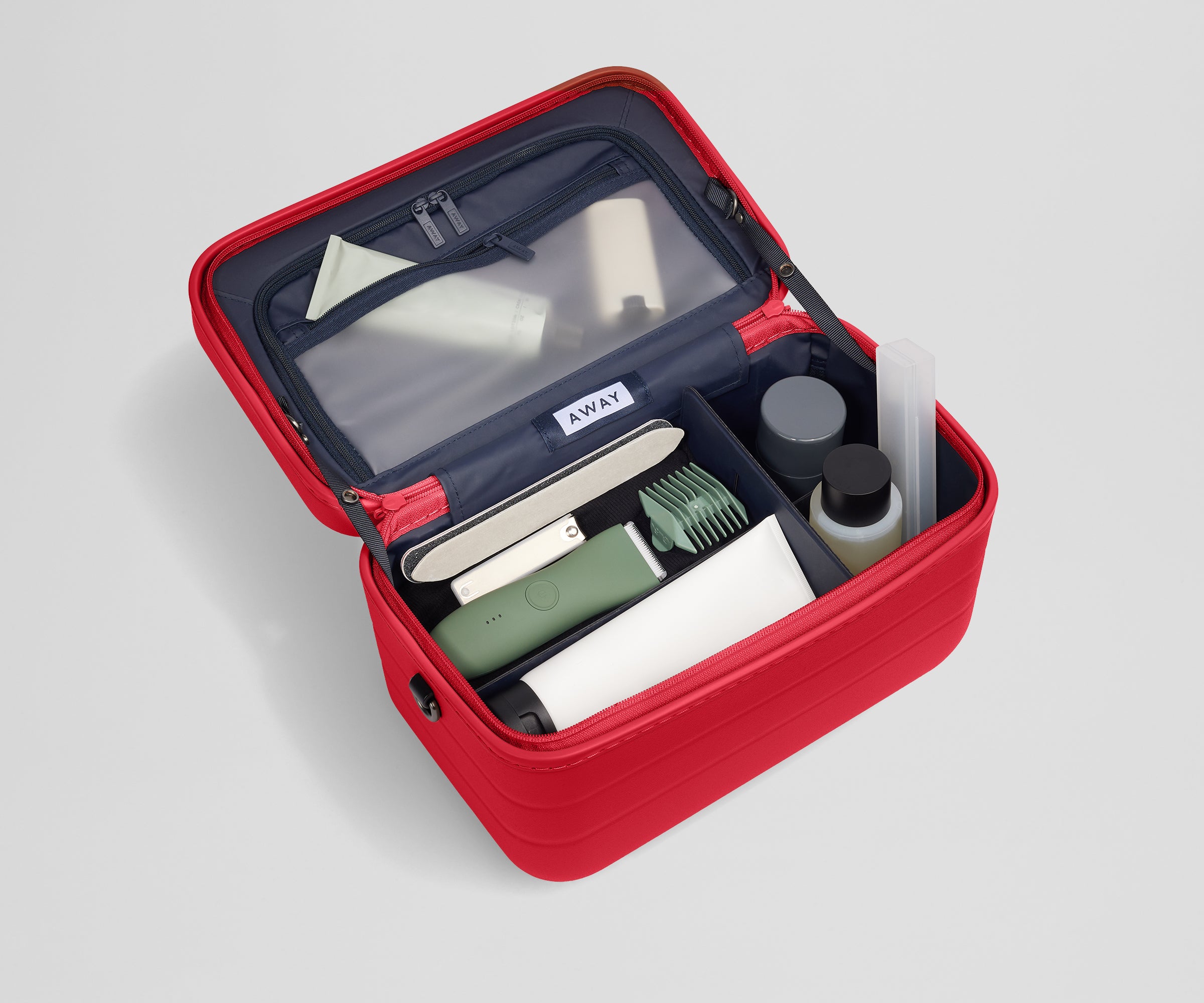 away-train-case-trousse-de-toilette-rouge-cerise-rigide image 6