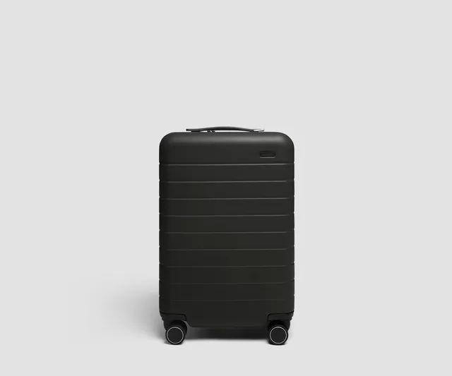 away-the-carry-on-3-valise-cabine-noir-jet-black image 1