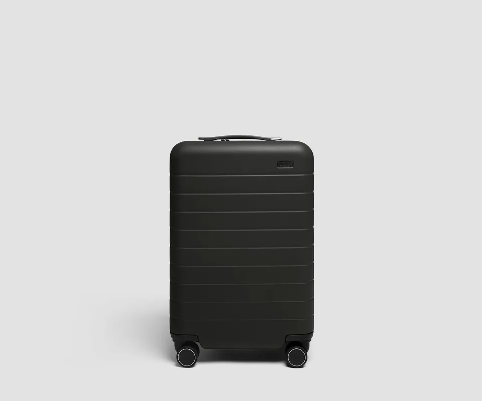 away-the-carry-on-3-valise-cabine-noir-jet-black image 1