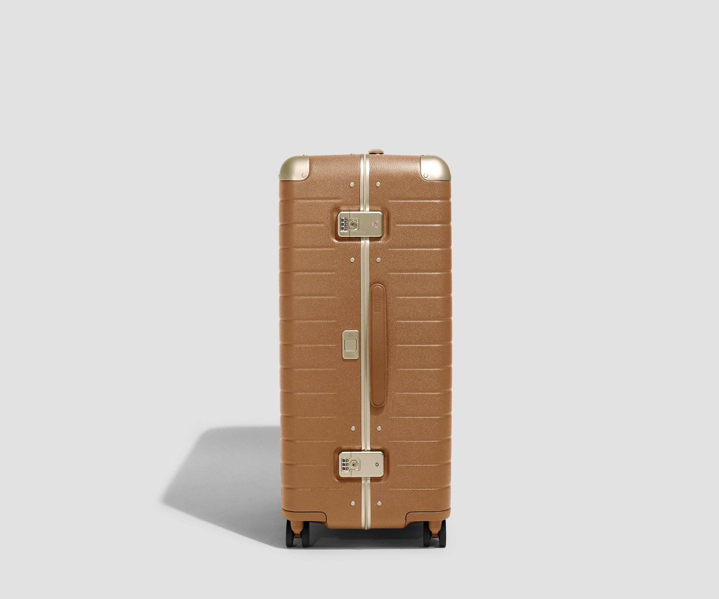 away-aluminum-edge-valise-soute-cognac-large image 3