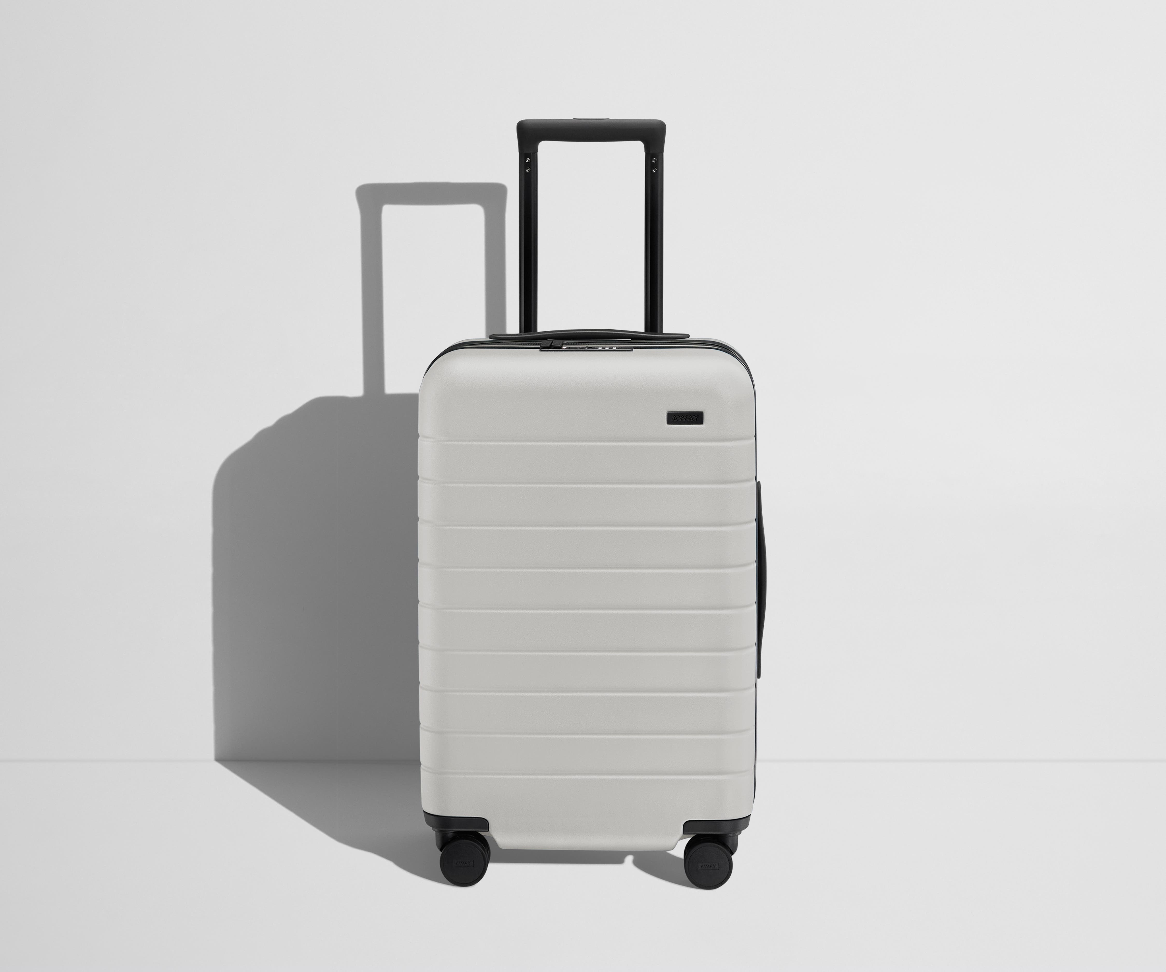away-carry-on-flex-valise-cabine-gris-nuage-extensible image 2