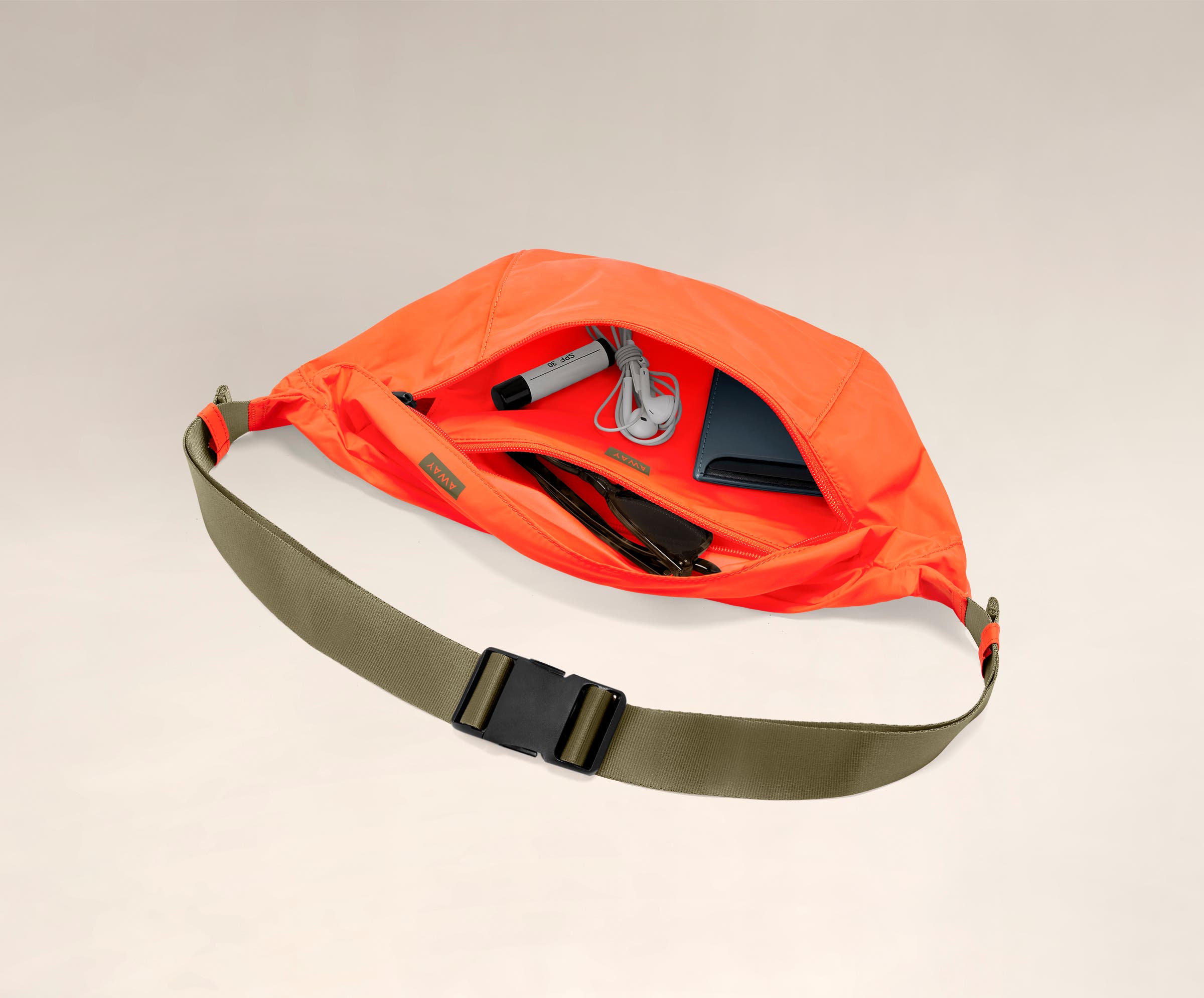 away-packable-sling-sac-bandouli-re-cayenne-pliable image 3
