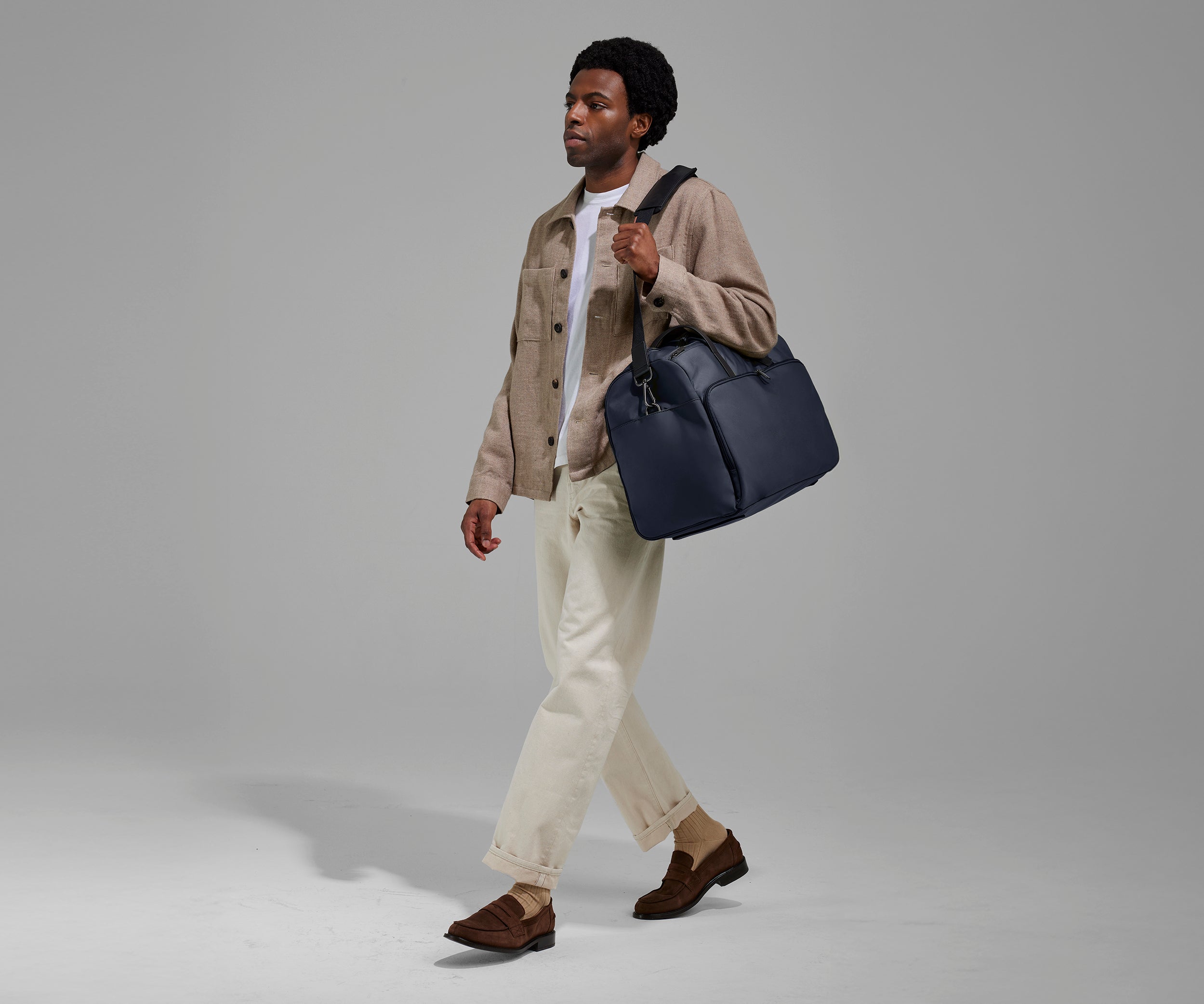 away-garment-sac-voyage-navy-blue-porte-habits-cabine image 5