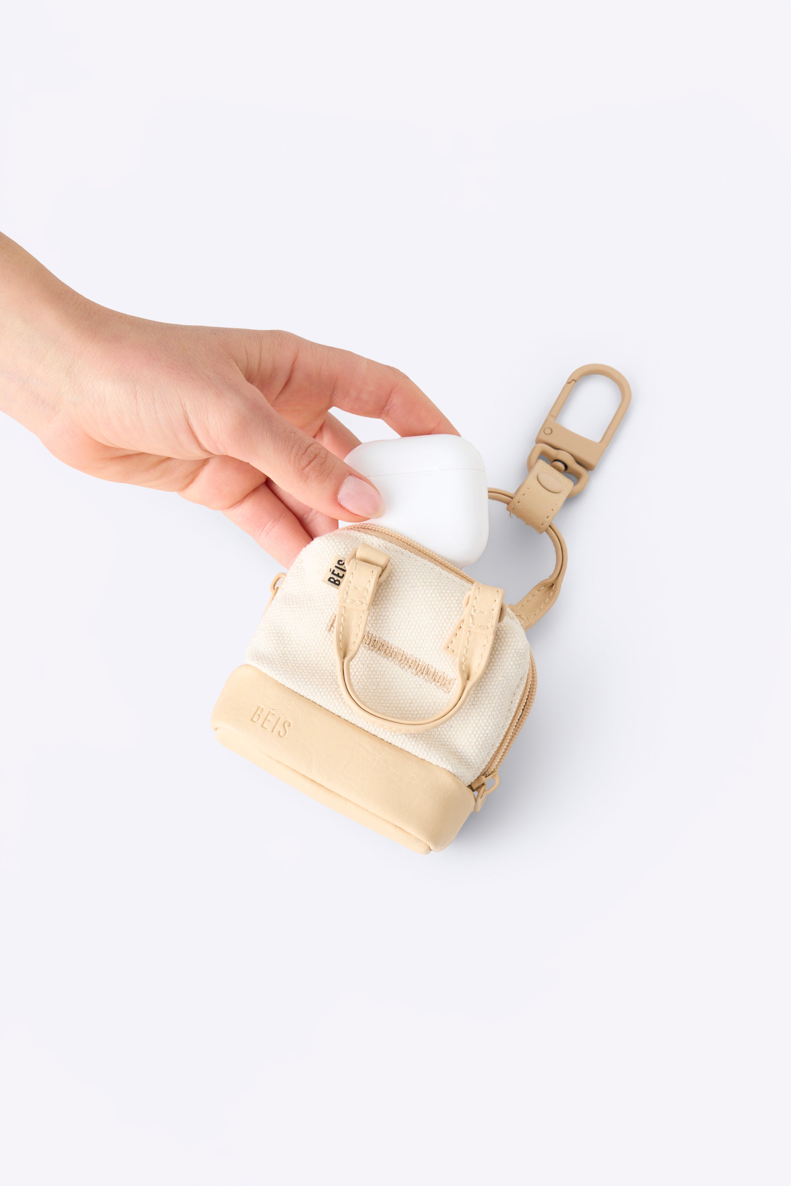 beis-micro-weekender-breloque-porte-cl-s-beige-mini image 3