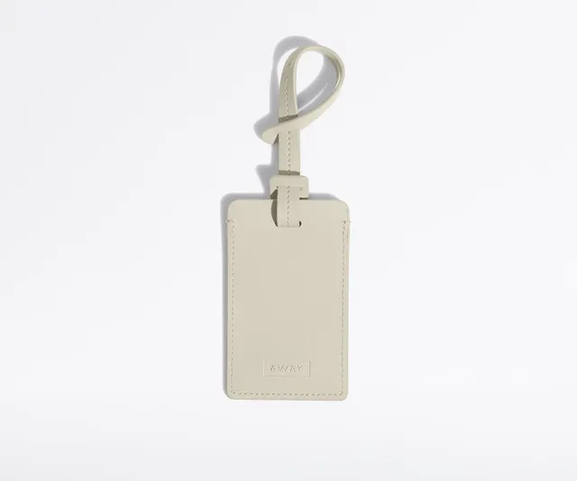 away-luggage-tags-the-luggage-tag-tiquette-bagage-salt-white-cuir image 1