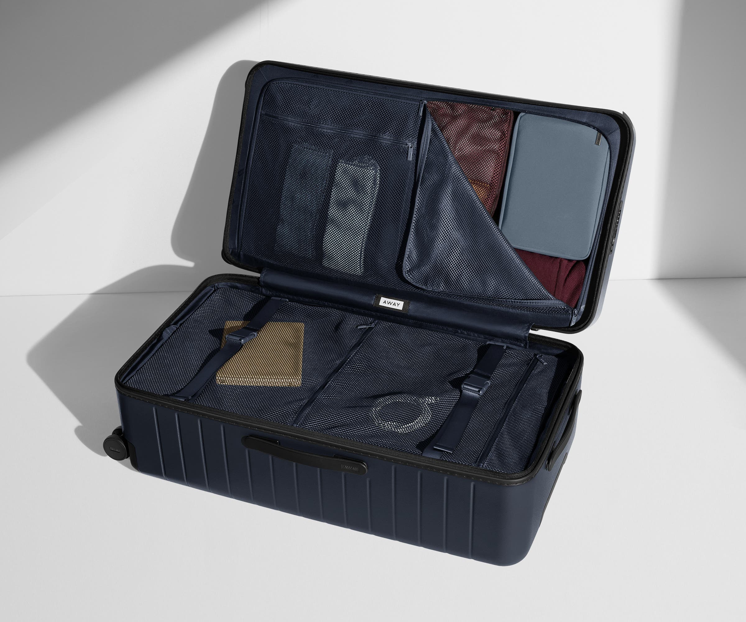 away-the-trunk-valise-soute-bleu-marine-rigide image 5