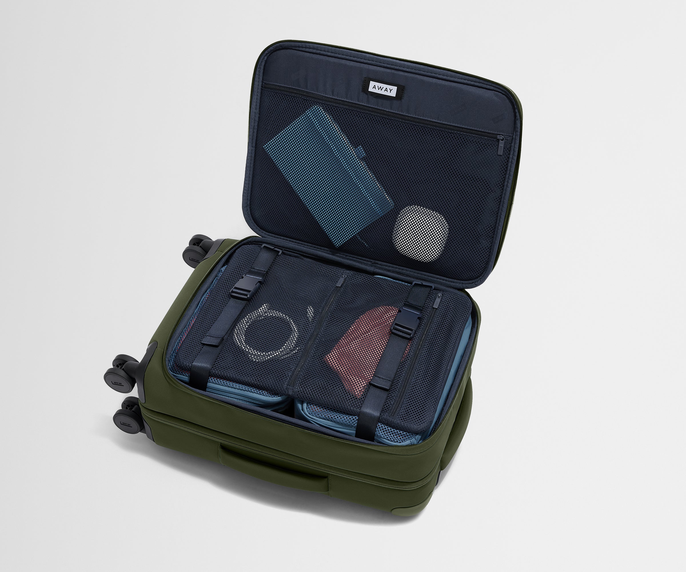 away-carry-on-valise-cabine-souple-vert-olive-extensible image 6