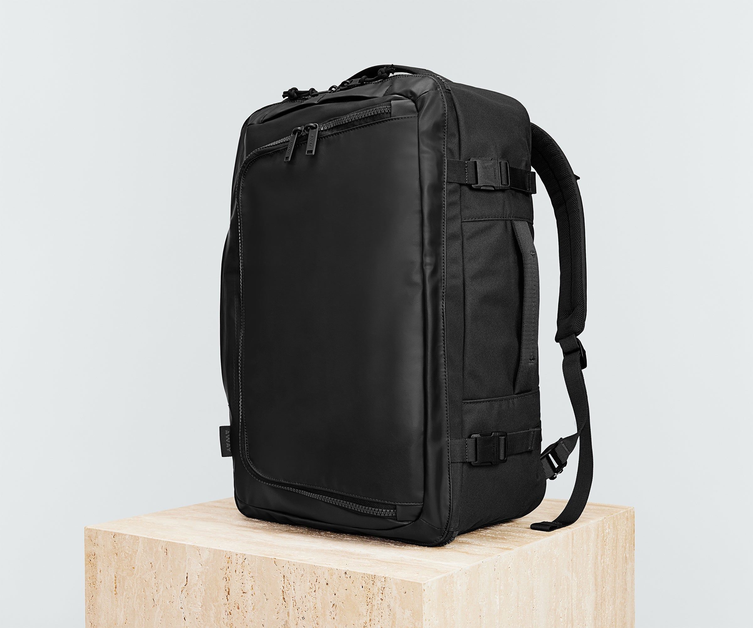 away-active-convertible-backpack-45l-sac-dos-noir image 2