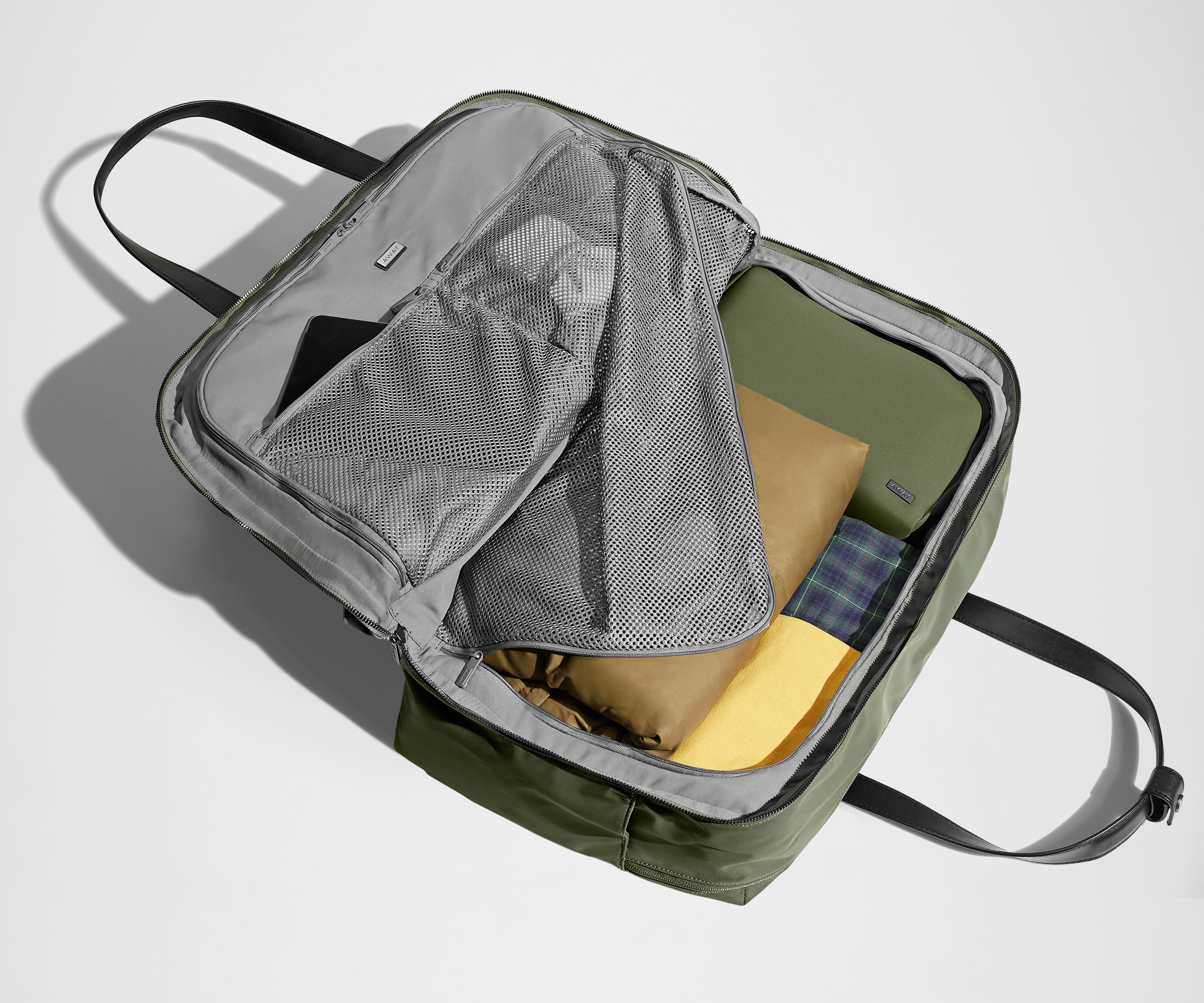 away-weekender-sac-voyage-vert-olive image 3
