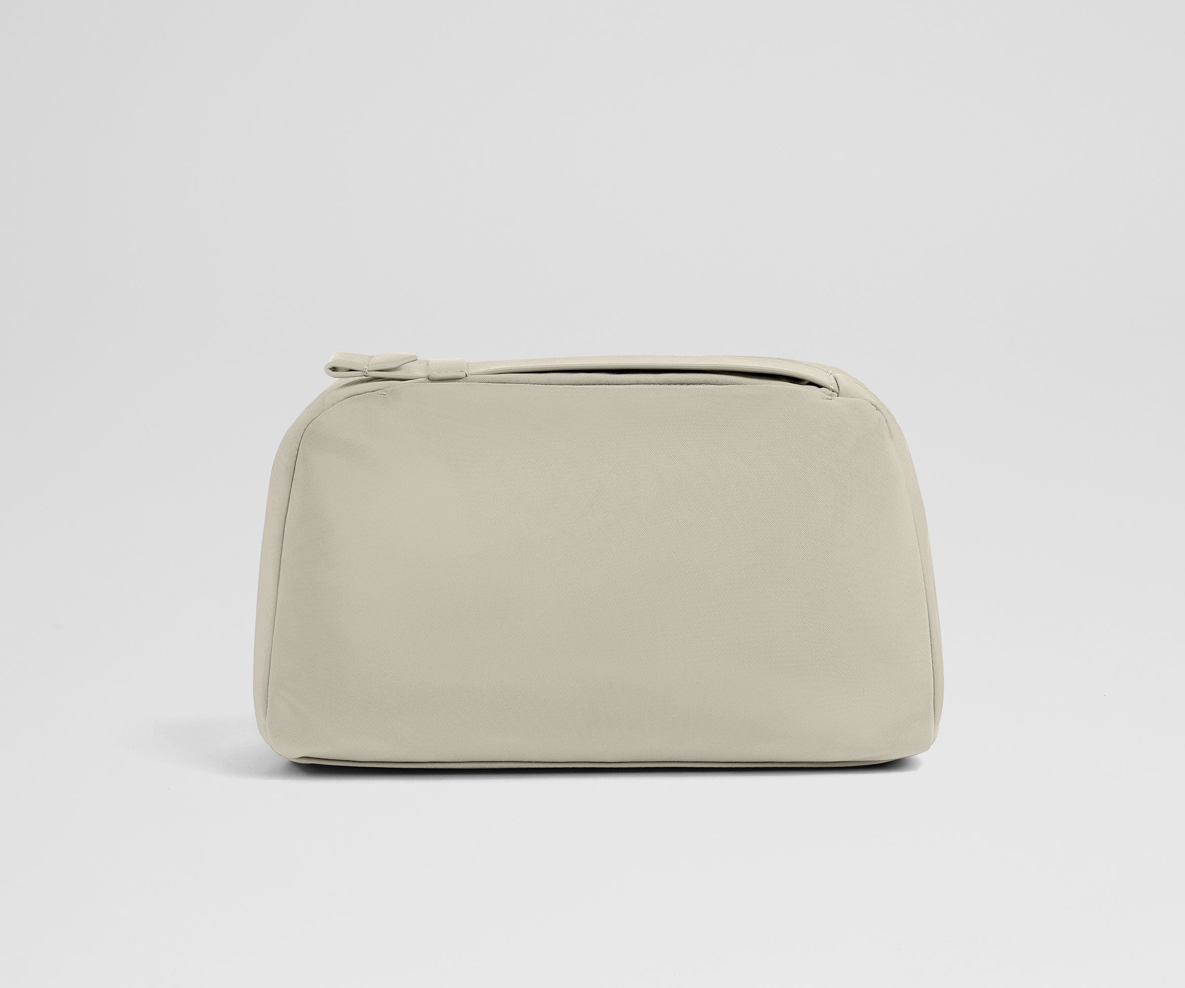 away-large-toiletry-bag-trousse-de-toilette-blanc-sel-grand-format image 4